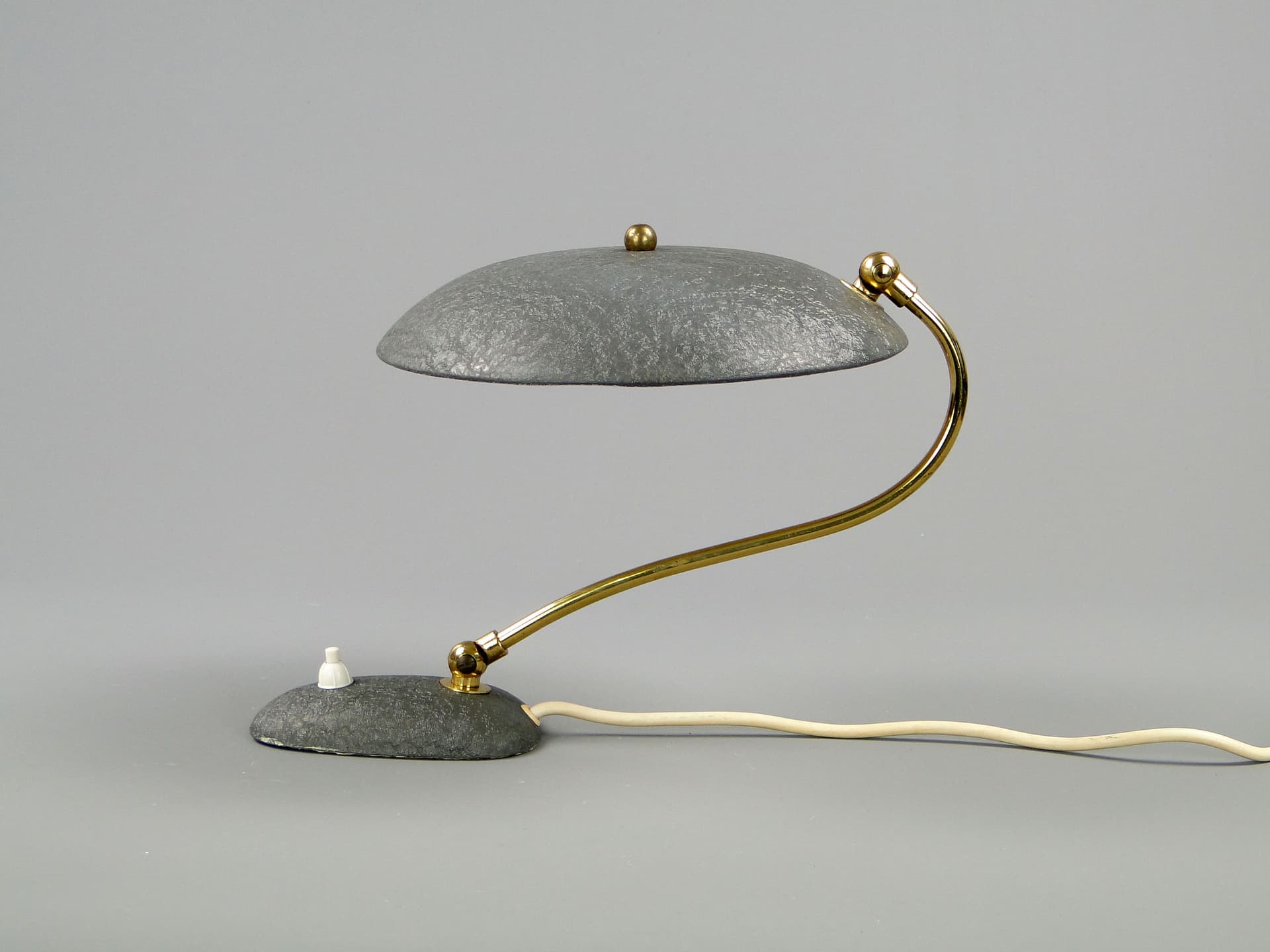 Desk lamp, silver metal, brass, Stilnovo, Italy, 1950s. - 44645
