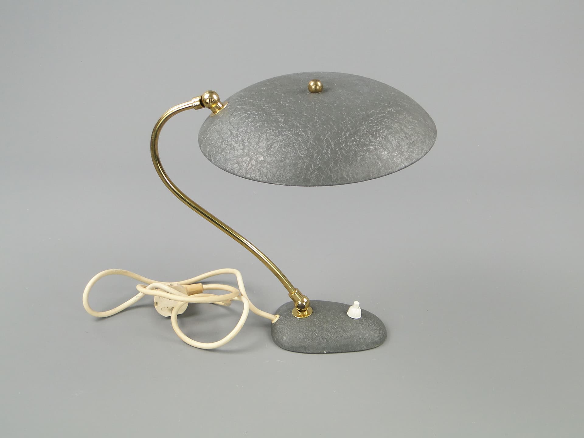 Desk lamp, silver metal, brass, Stilnovo, Italy, 1950s. - 44640