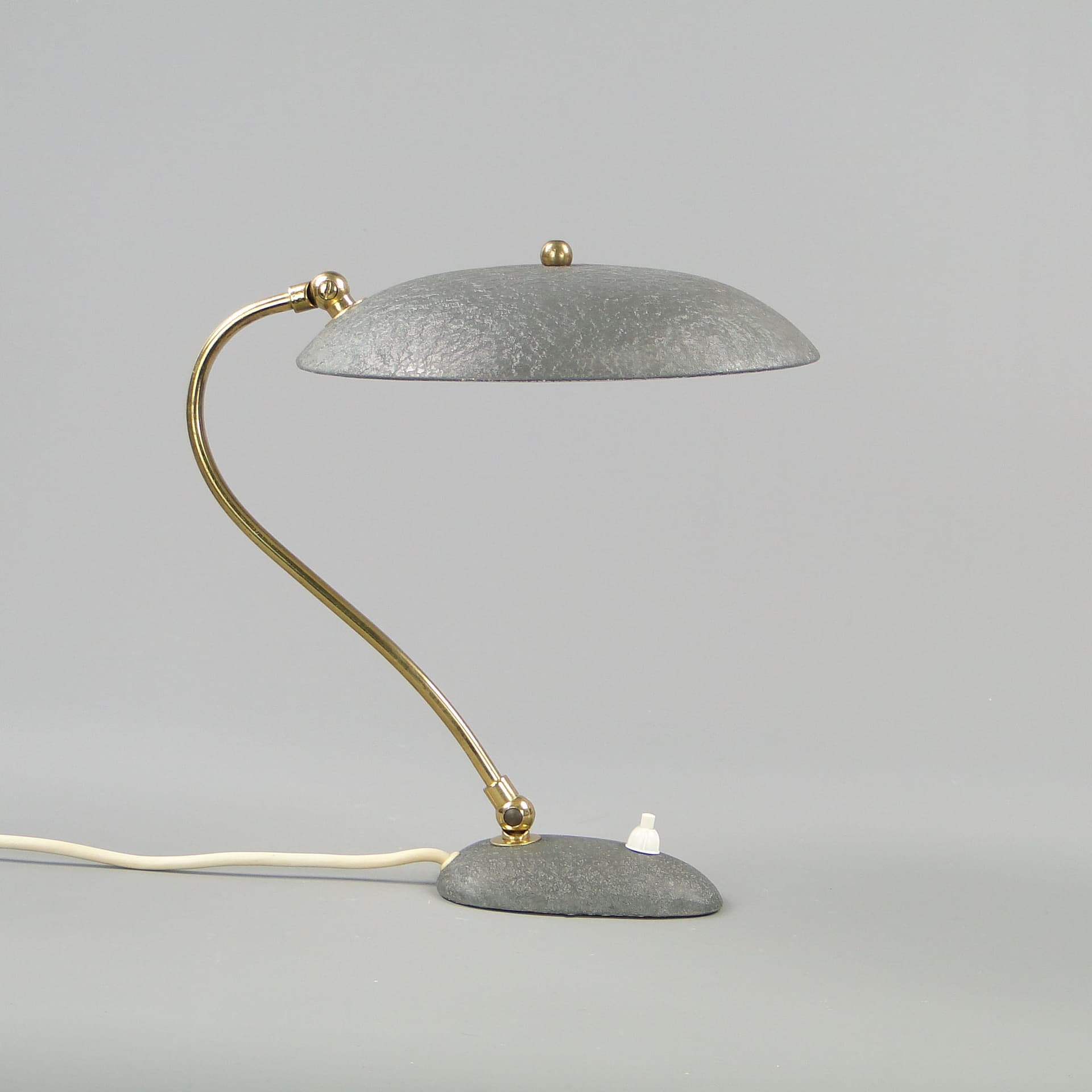 Desk lamp, silver metal, brass, Stilnovo, Italy, 1950s. - 44641
