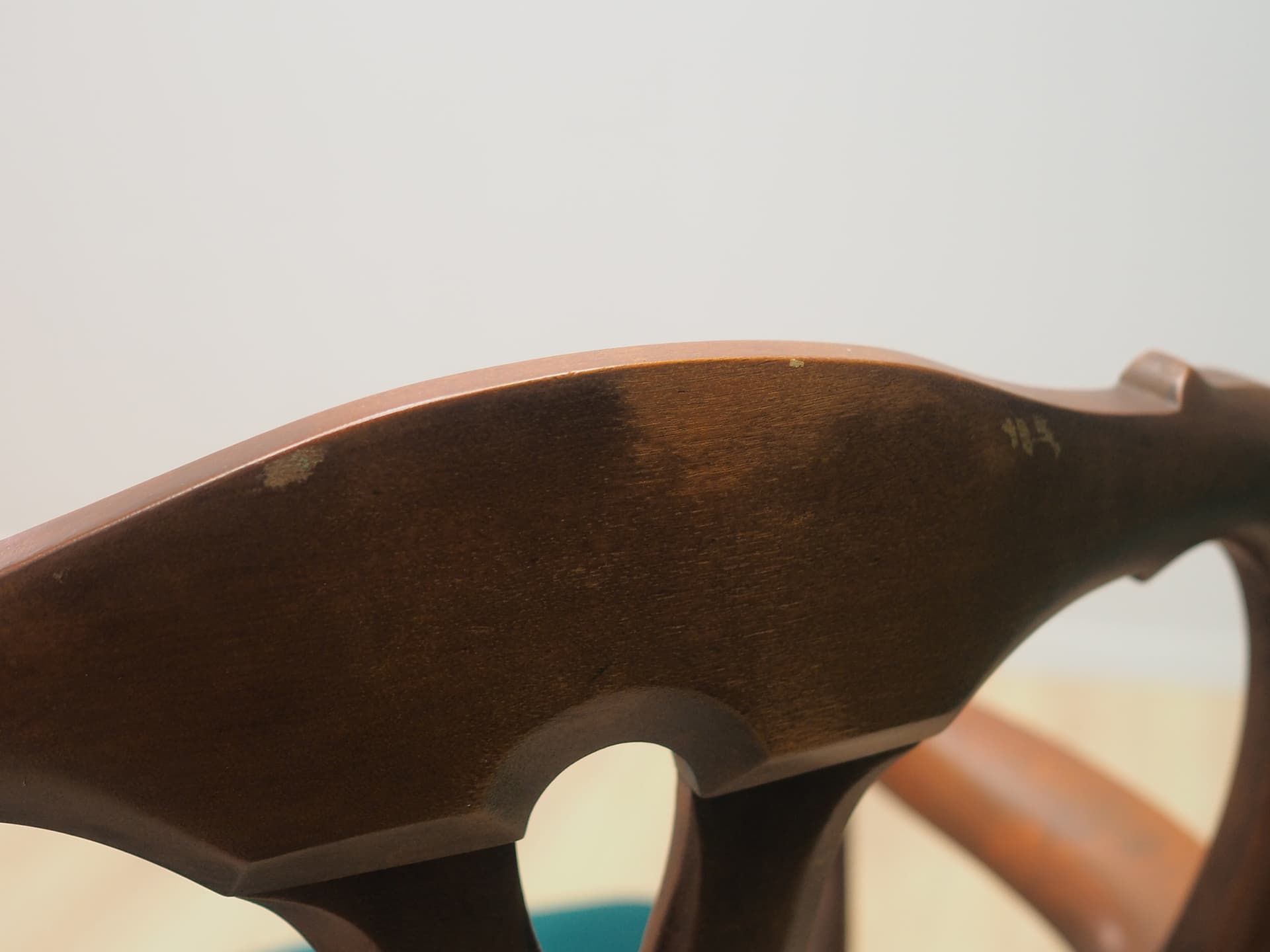 Komplet salonowy Chippendale, velvet turkus, orzech, Dania, lata 70. - 50237