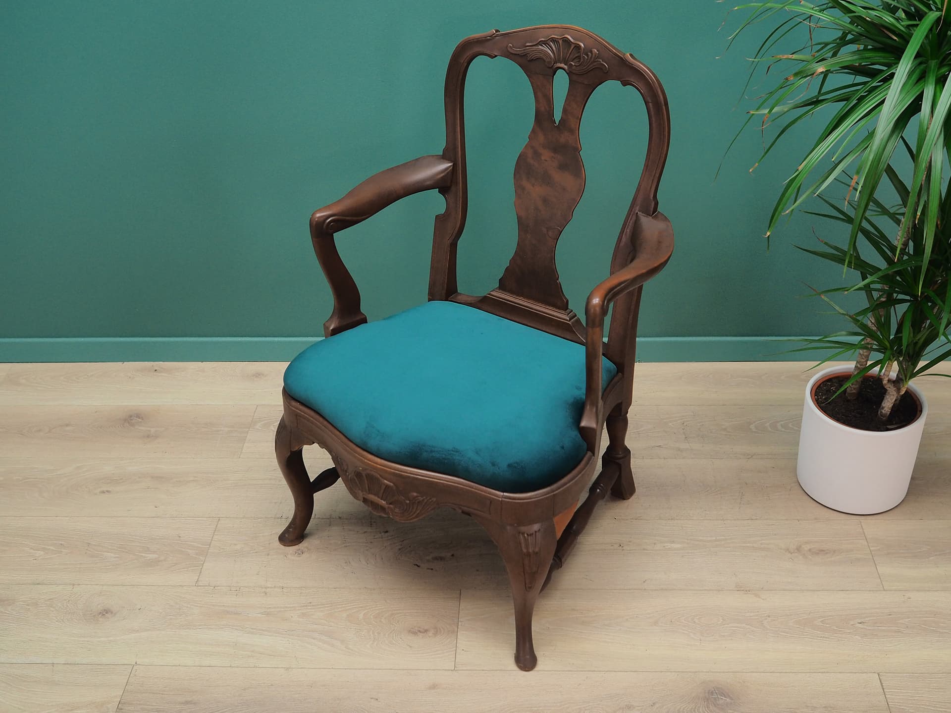 Komplet salonowy Chippendale, velvet turkus, orzech, Dania, lata 70. - 50238