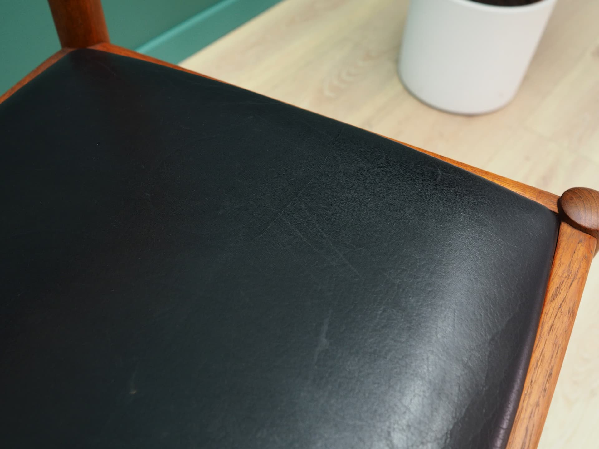 Komplet czterech krzeseł, teak czarny, proj. K. Kristiansen, dla Fritz Hansen, Dania, lata 70. - 50031