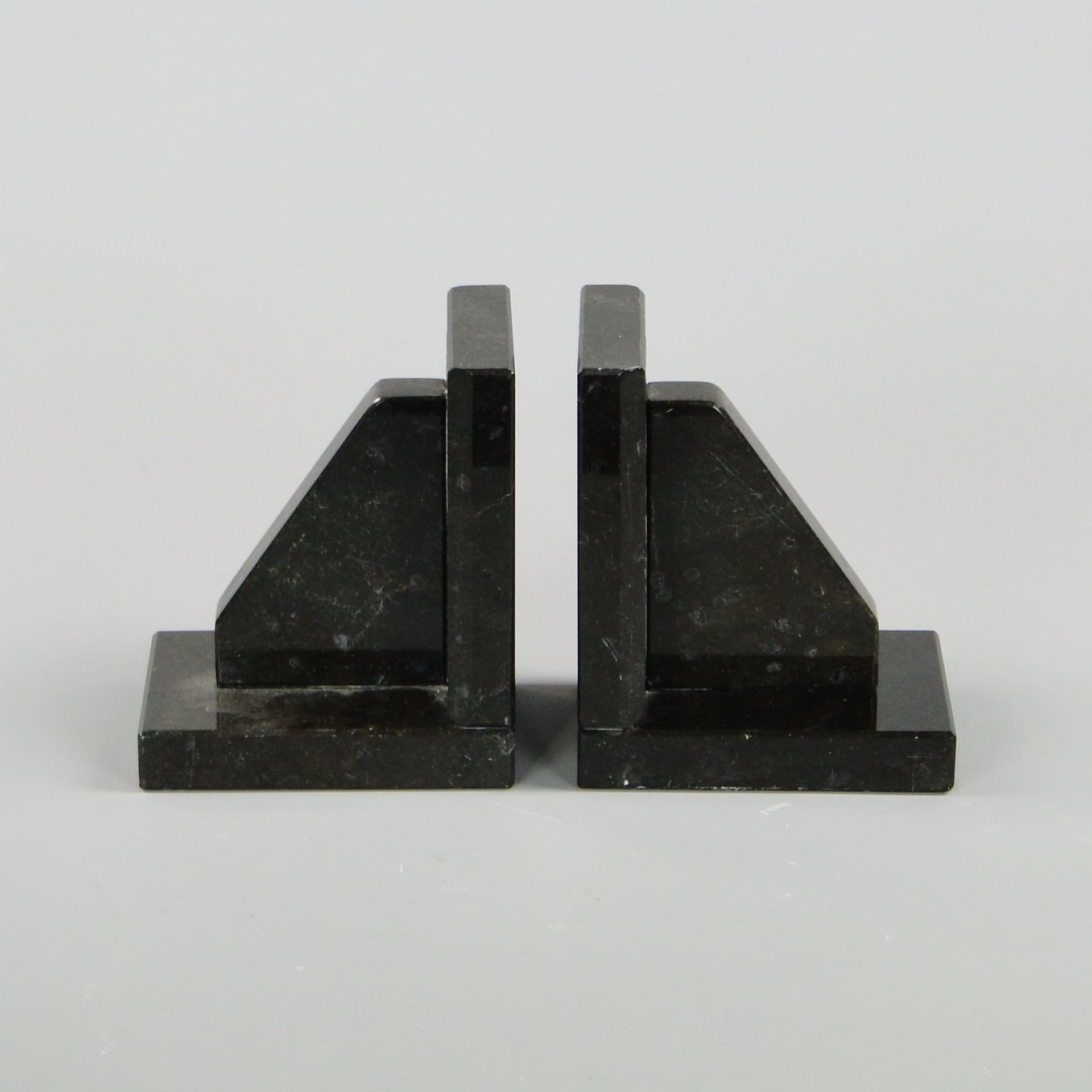 Podpórki do książek Art Deco, granit brązowy ciemny, Niemcy, lata 30. - 44827