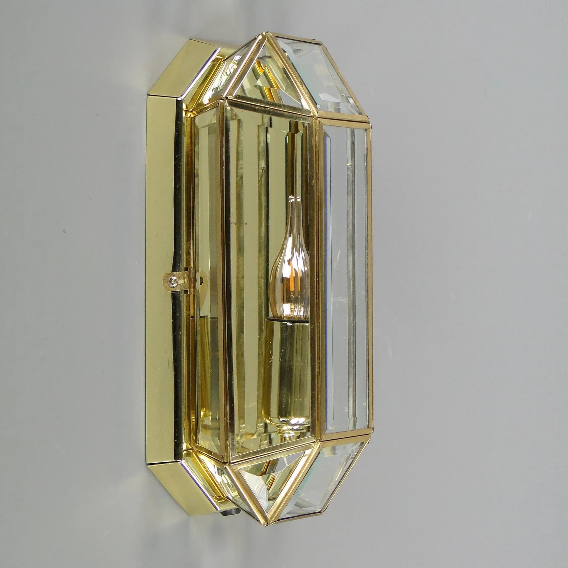 Wall Sconce Vienna Secession, golden, brass, early 20th c. - 45322