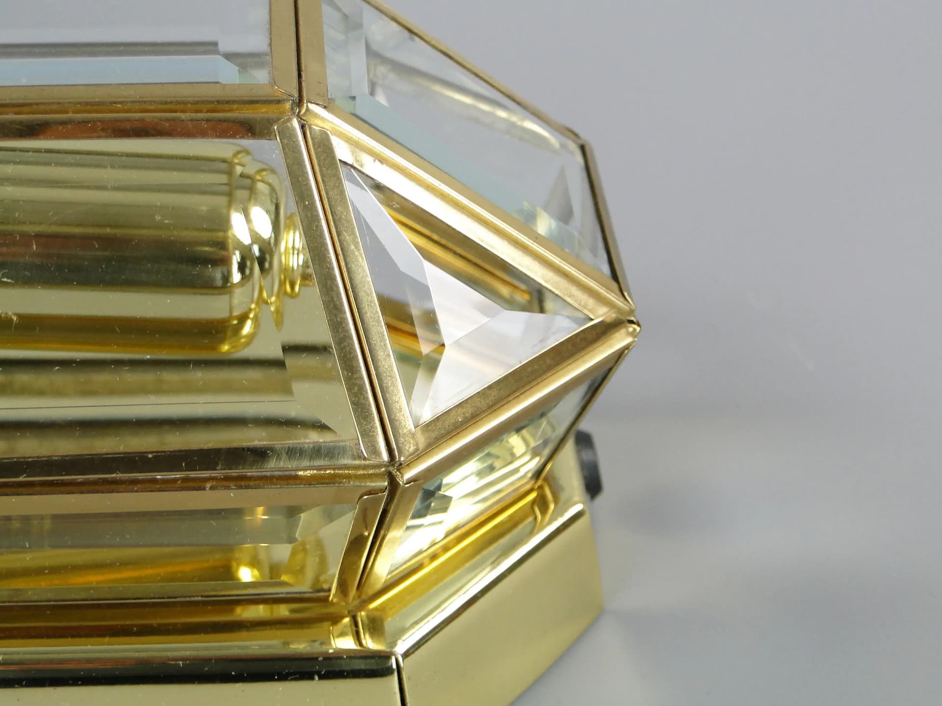 Wall Sconce Vienna Secession, golden, brass, early 20th c. - 45321