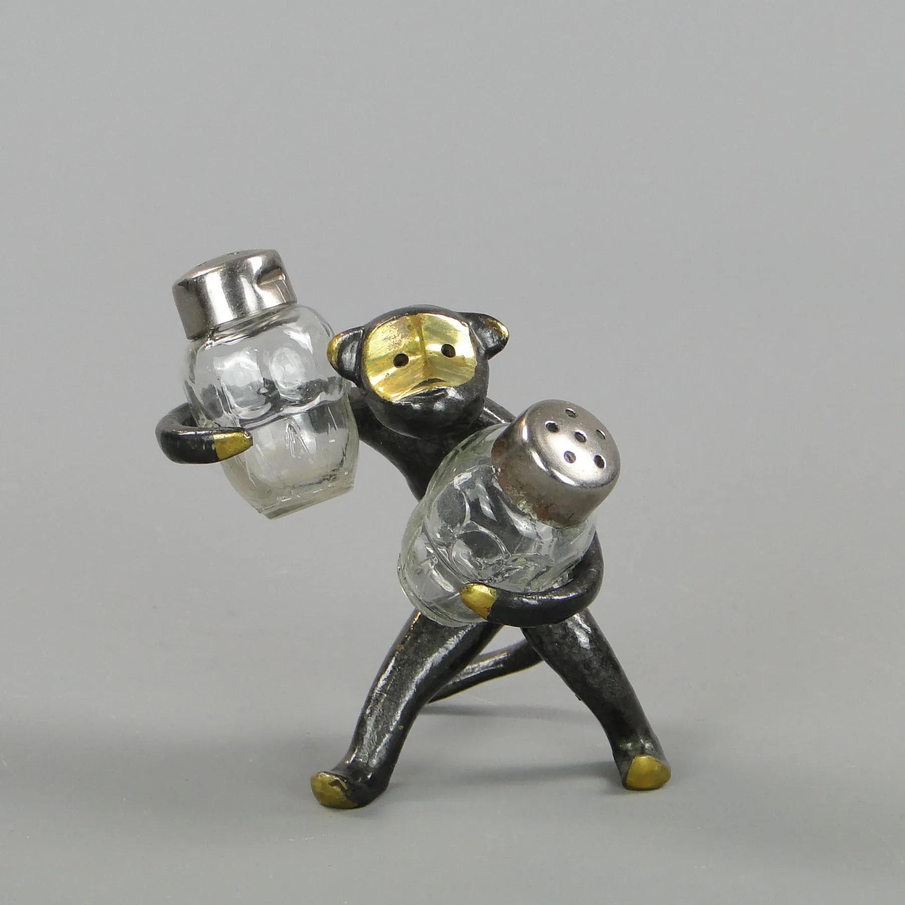 Solniczka małpka, Black Golden Line, metal czarny, proj. W. Bosse, Austria, lata 70. - 45265