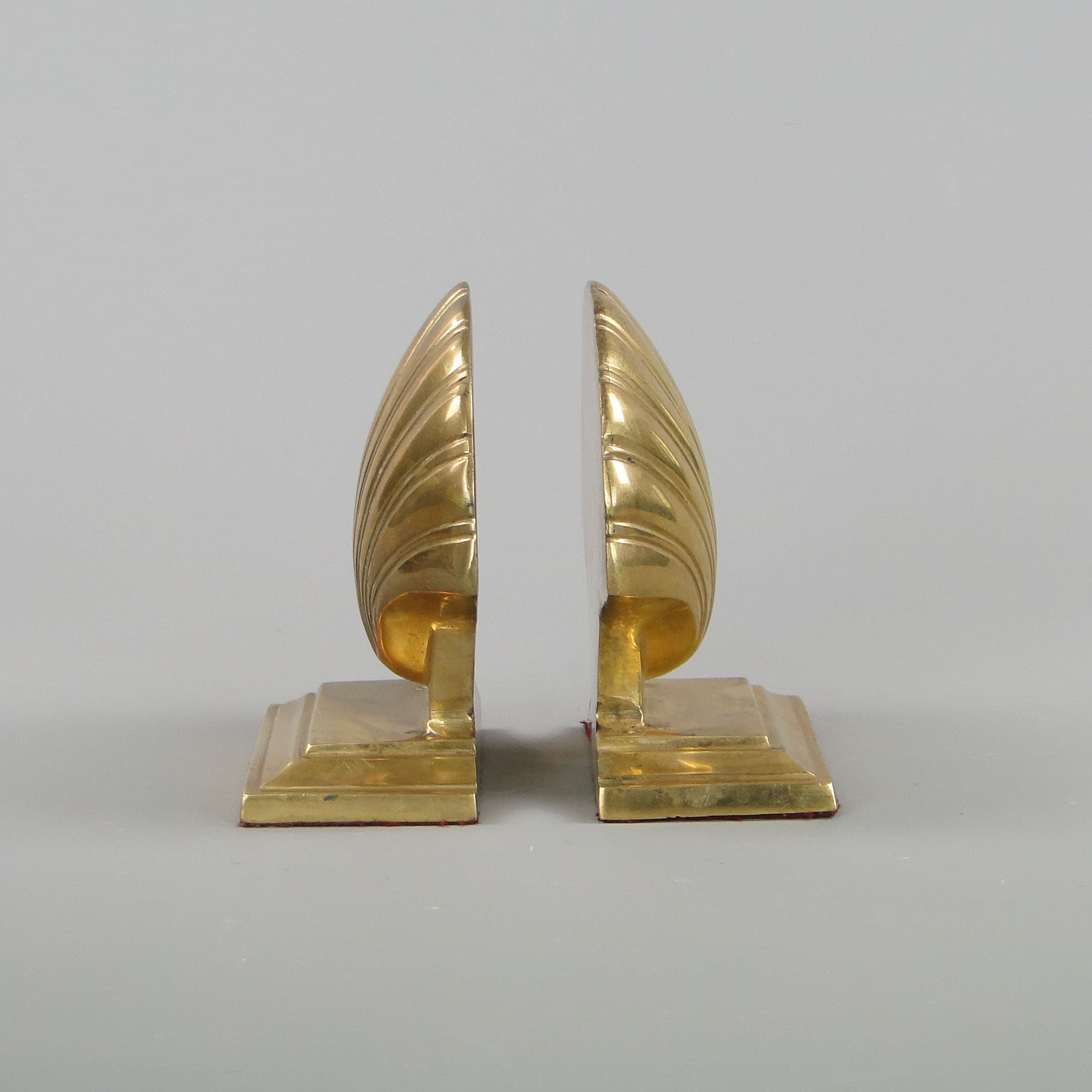 Para podpórek do książek, muszle, mosiądz złoty, La Maison Jansen, Francja, lata 60. - 45508