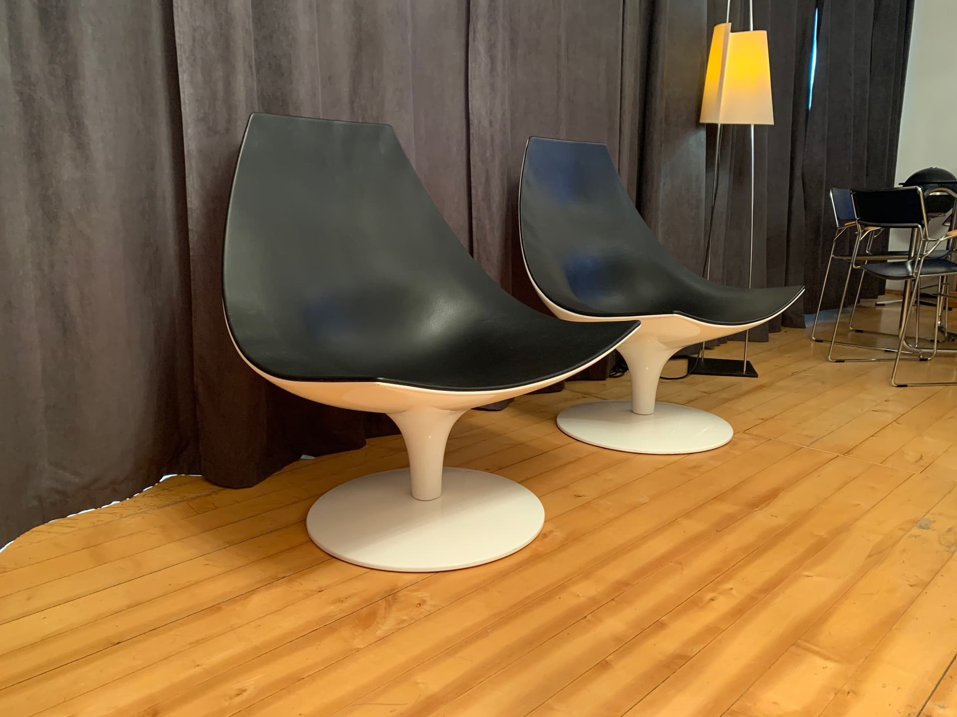 Para foteli Moon, skóra naturalna czarna, proj. P. Arosio, Tacchini, Włochy - 45634