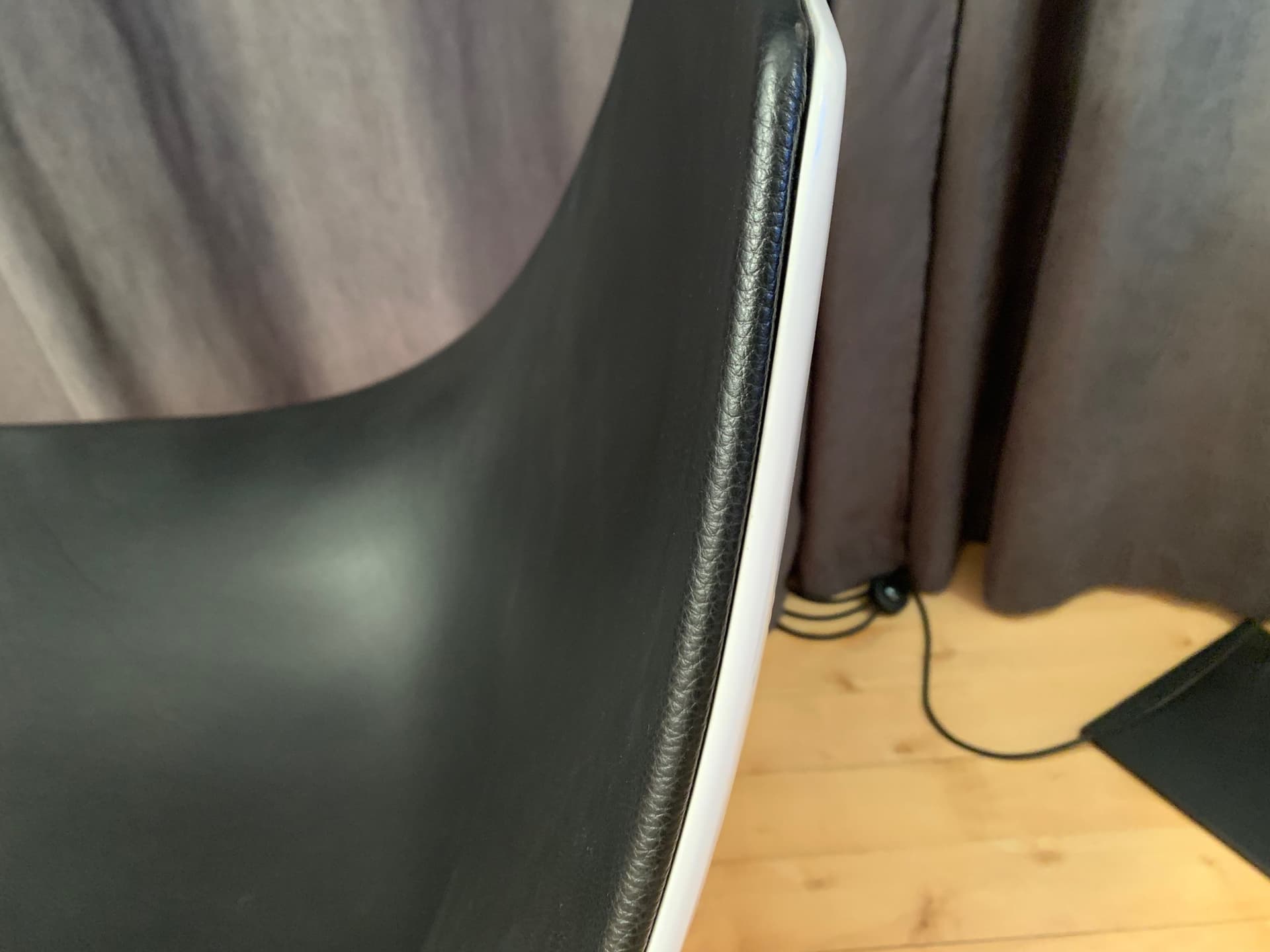 Para foteli Moon, skóra naturalna czarna, proj. P. Arosio, Tacchini, Włochy - 45639