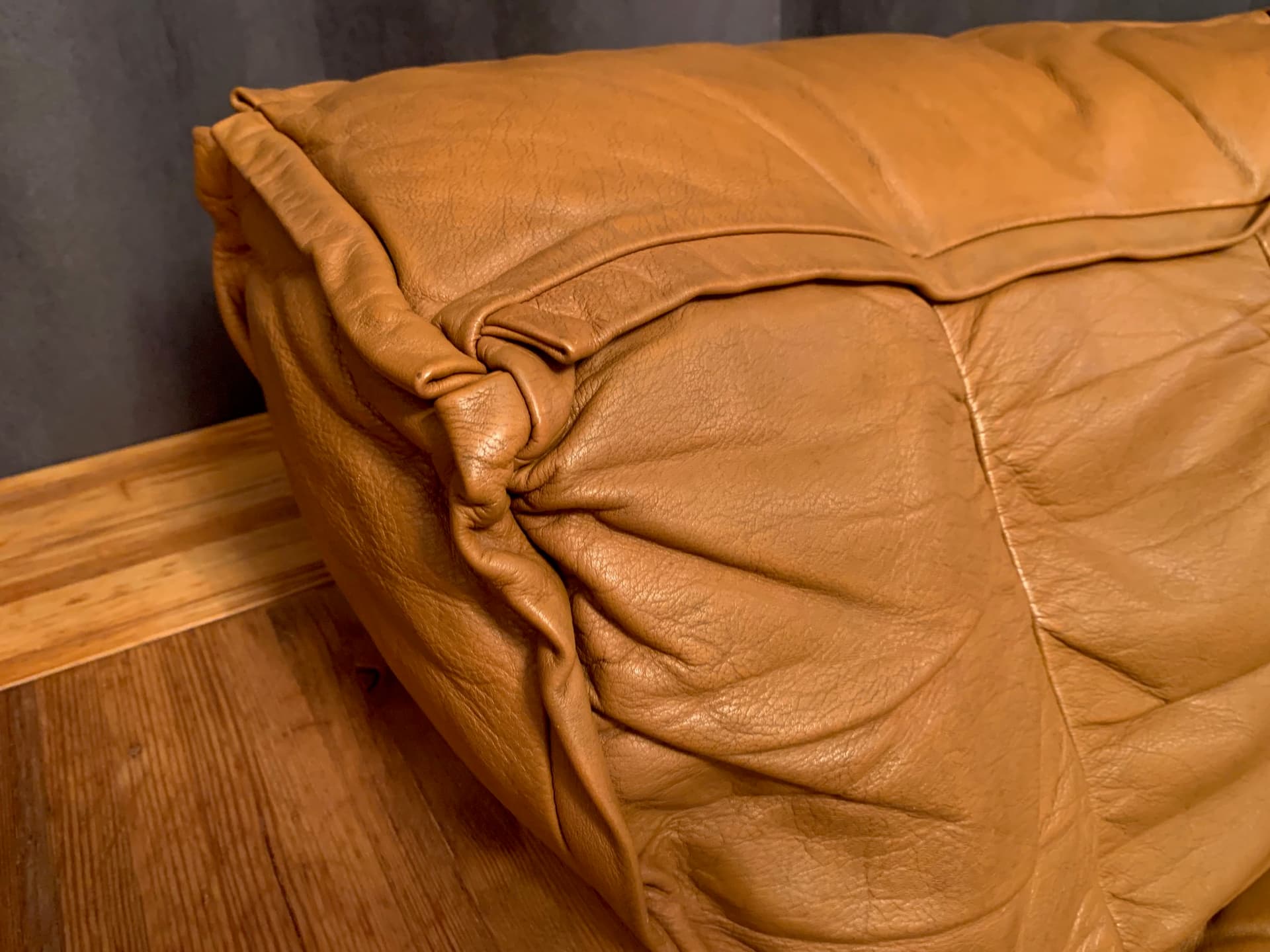 Sofa, skóra brązowa, sosna, Hämeen Kalustaja, Finlandia, lata 70. - 45654