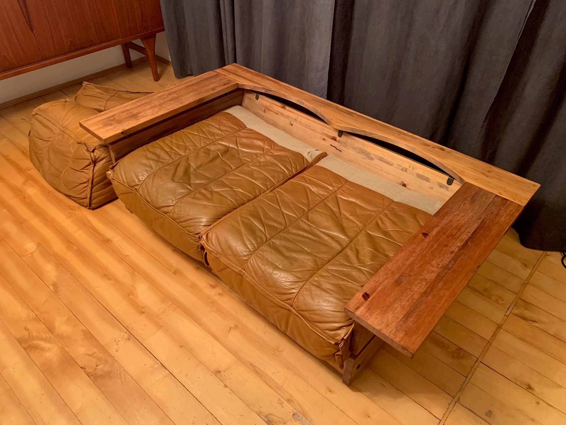 Sofa, skóra brązowa, sosna, Hämeen Kalustaja, Finlandia, lata 70. - 45649