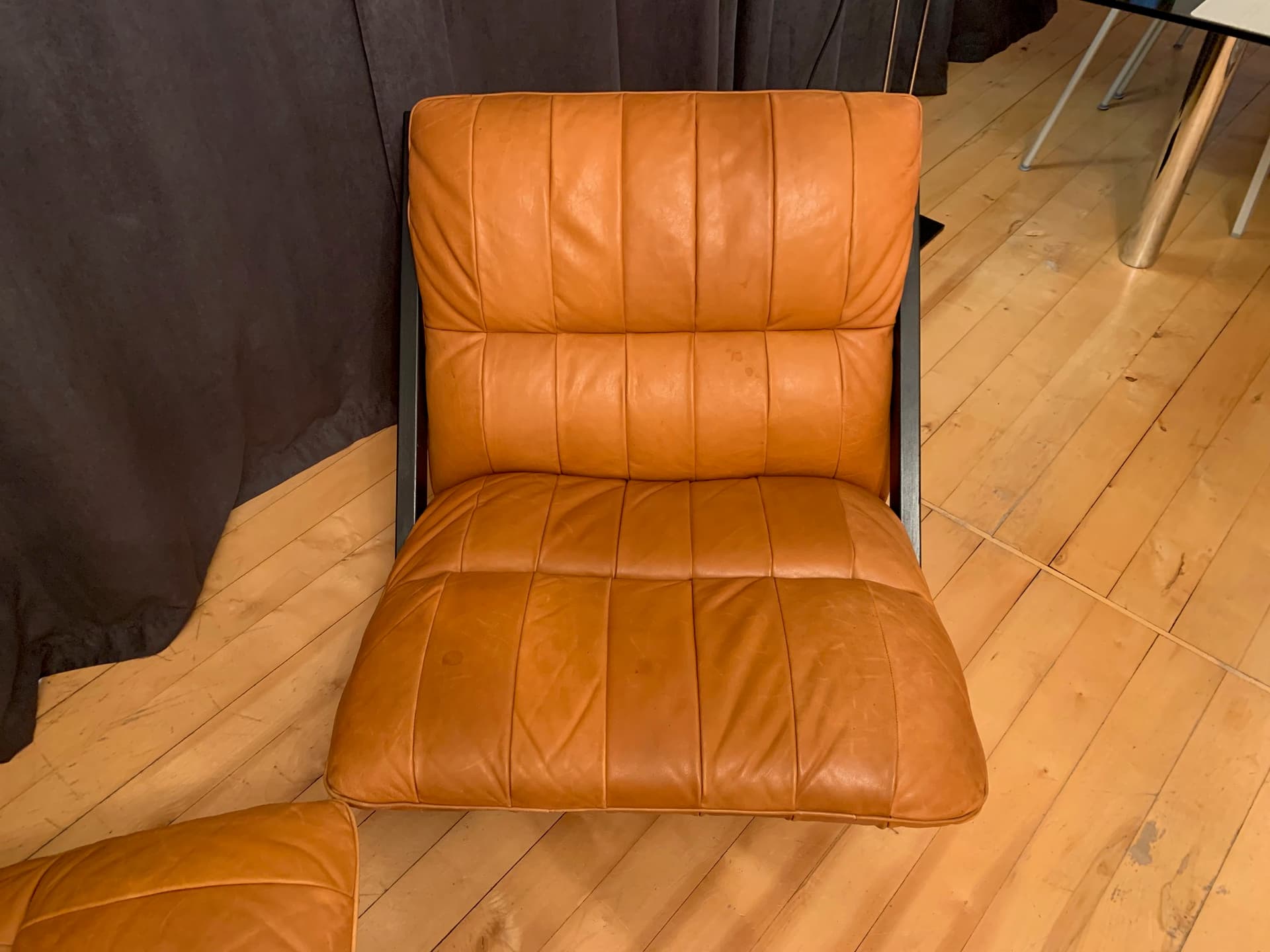 Pair of armchairs, cognac leather, dark brown wood, by U. Berger, de Sede, Switzerland, 1970s. - 45773