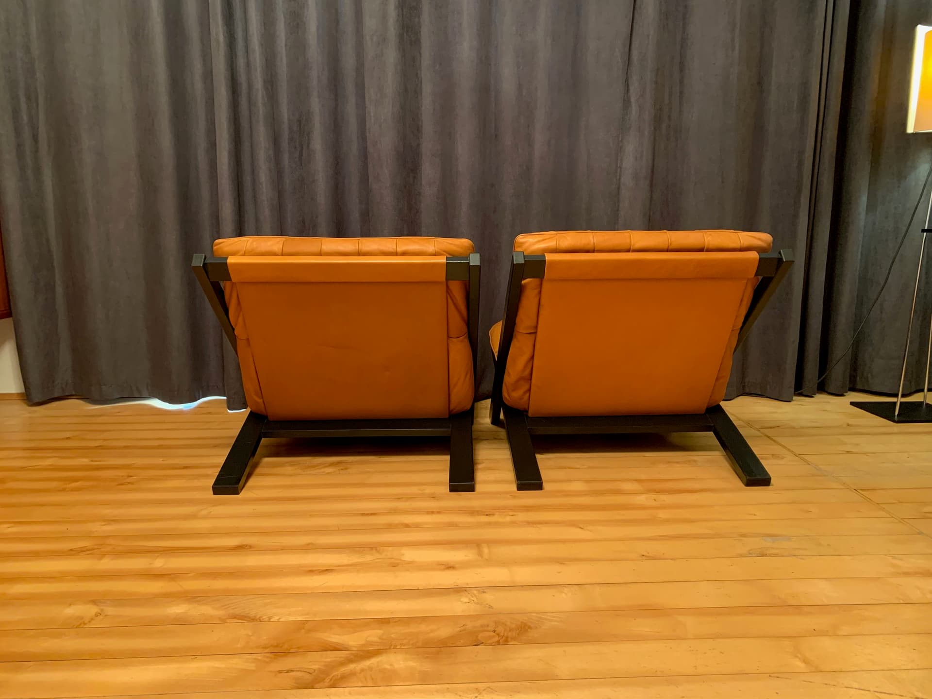 Pair of armchairs, cognac leather, dark brown wood, by U. Berger, de Sede, Switzerland, 1970s. - 45772