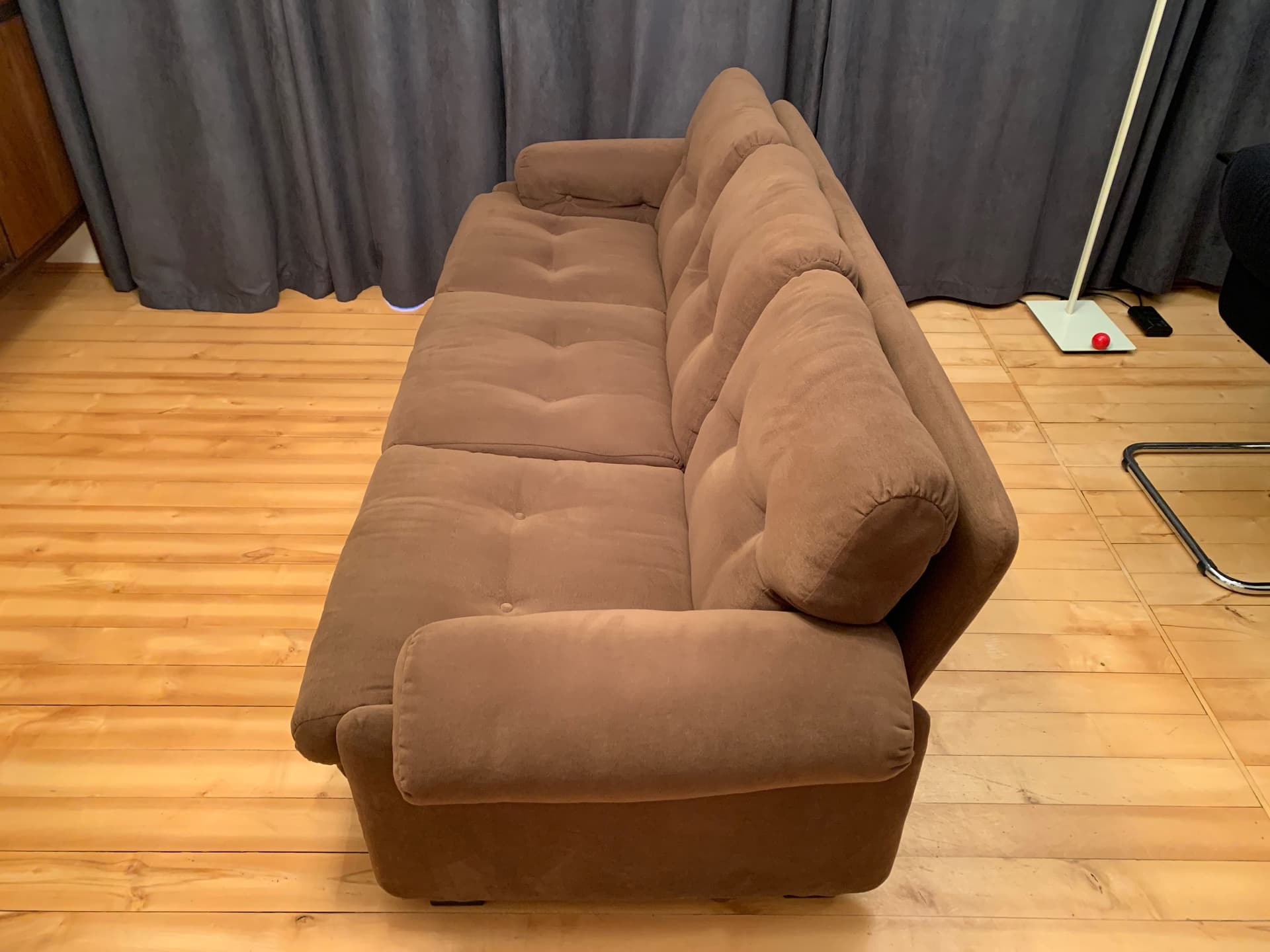 Sofa Coronado, brown velvet, by T. Scarpa, B&B Italia / C&B Italia, Italy, 1960s. - 45799