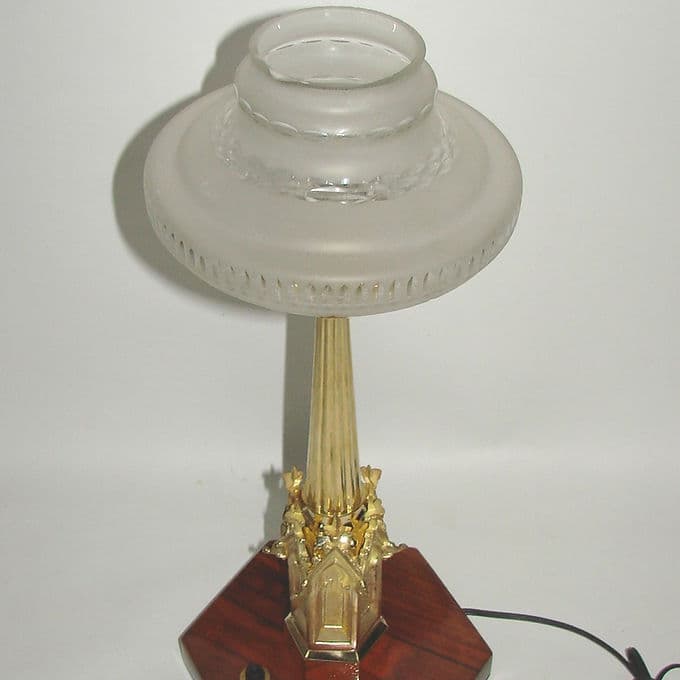 Lampa gabinetowa, mosiądz złoty, szkło mleczne, drewno, lata 20. - 46489