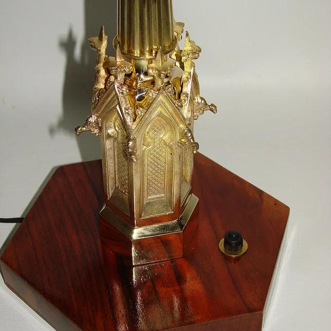 Lampa gabinetowa, mosiądz złoty, szkło mleczne, drewno, lata 20. - 46486