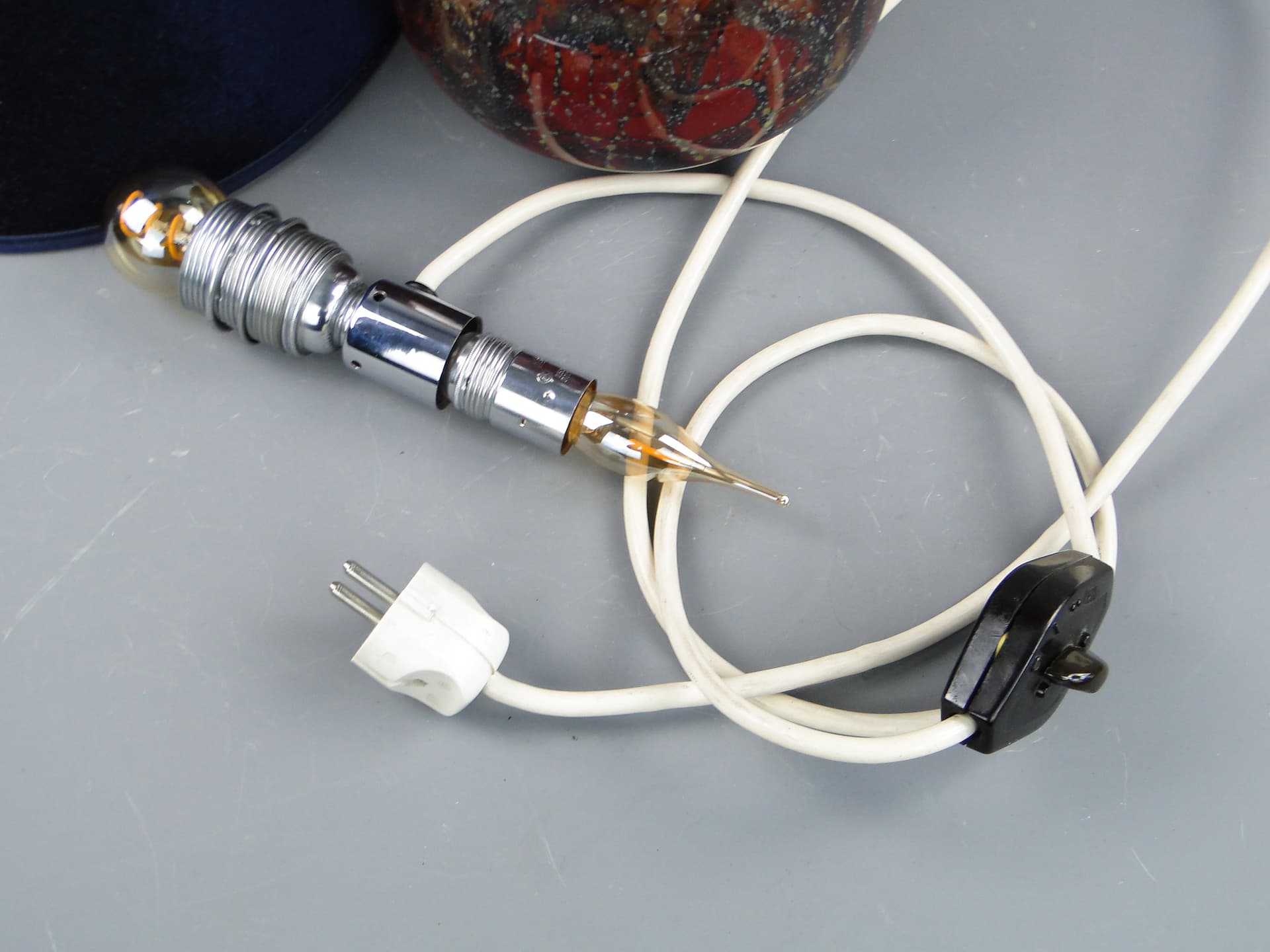 Lampa stołowa Ikora, szkło multikolor, velvet granatowy, WMF, Niemcy, lata 30. - 46970