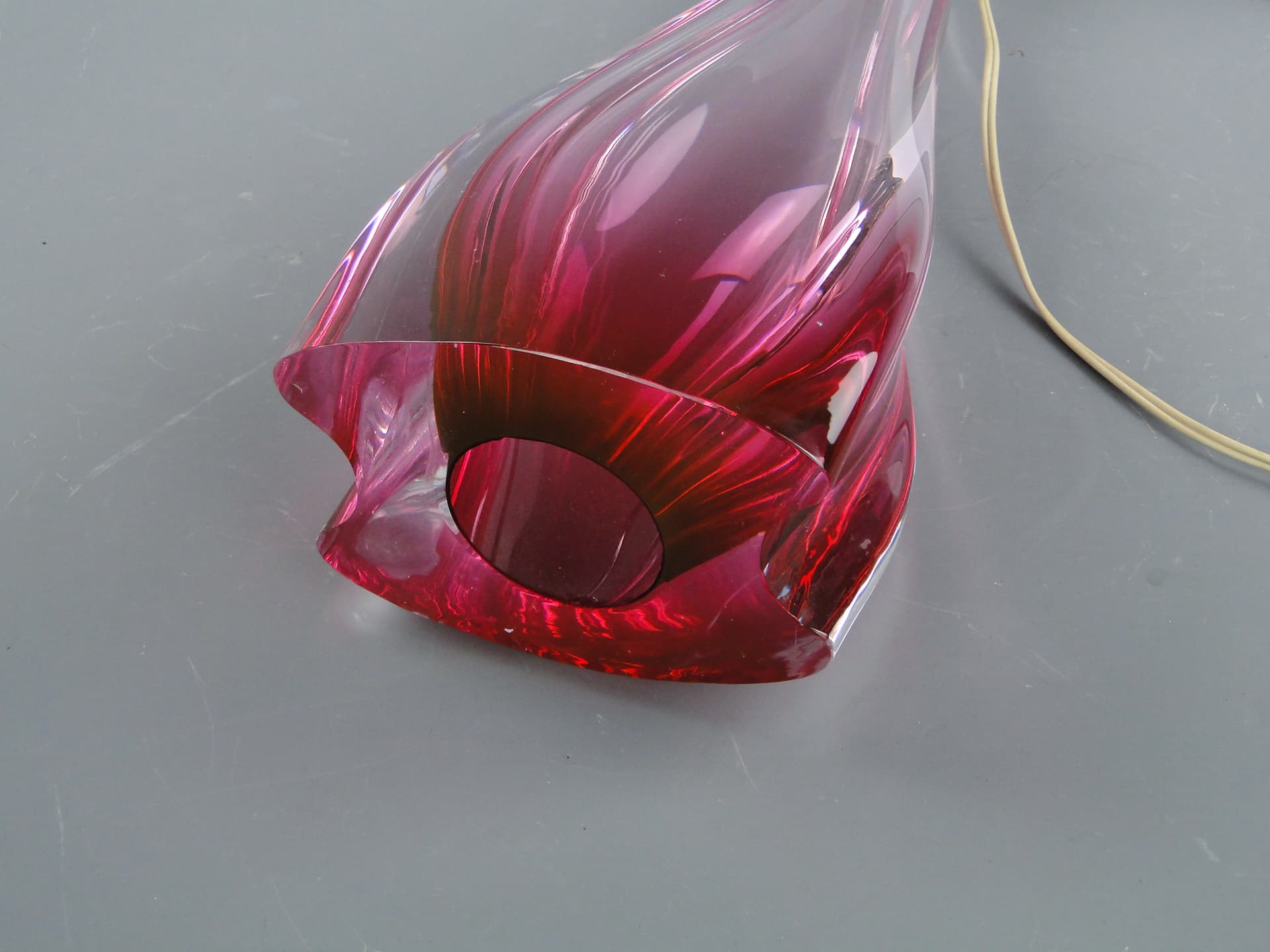 Lampa stołowa, Val St Lambert, szkło czerwony, Belgia, lata 60. - 47003