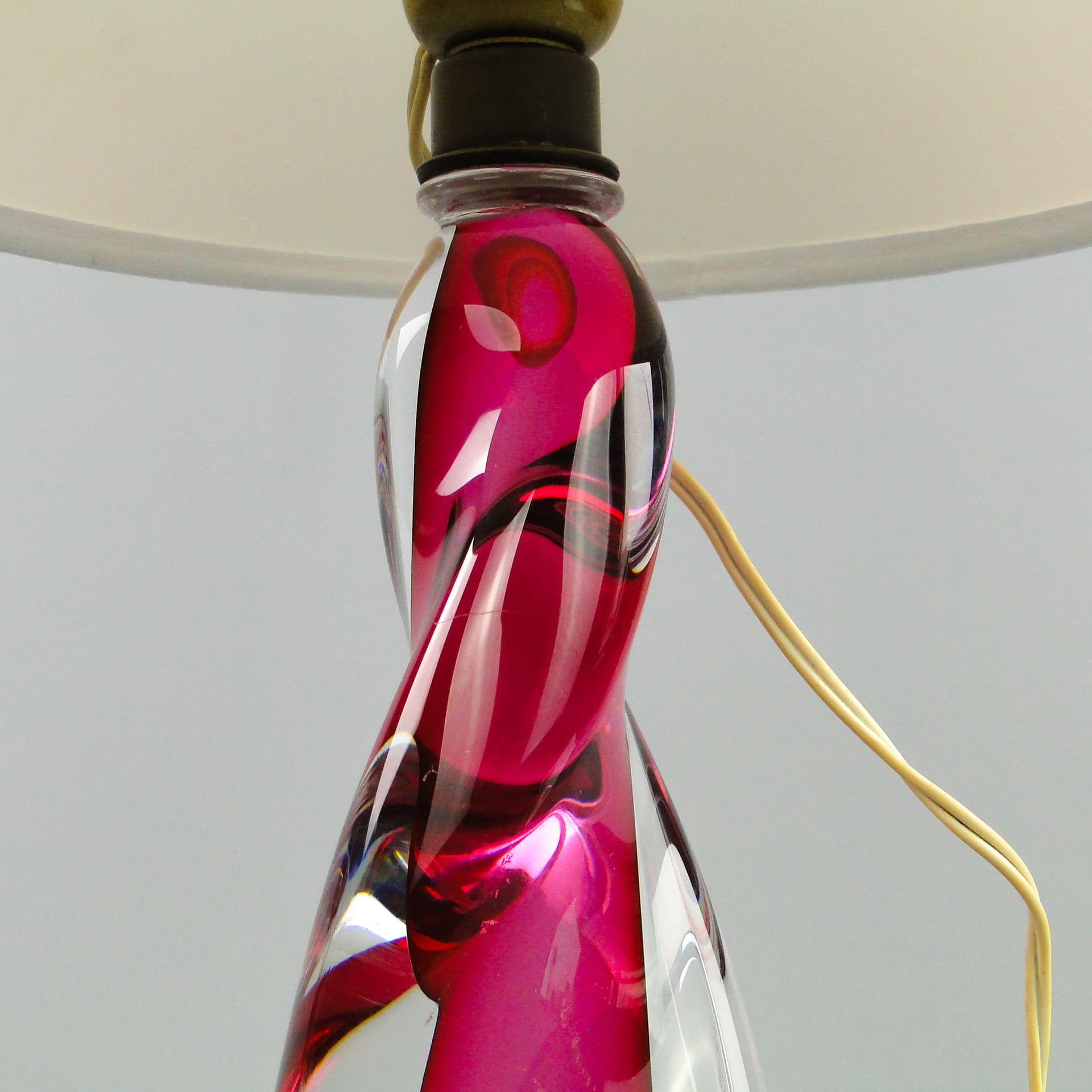 Lampa stołowa, szkło czerwony, Val St Lambert, Belgia, lata 60. - 47157