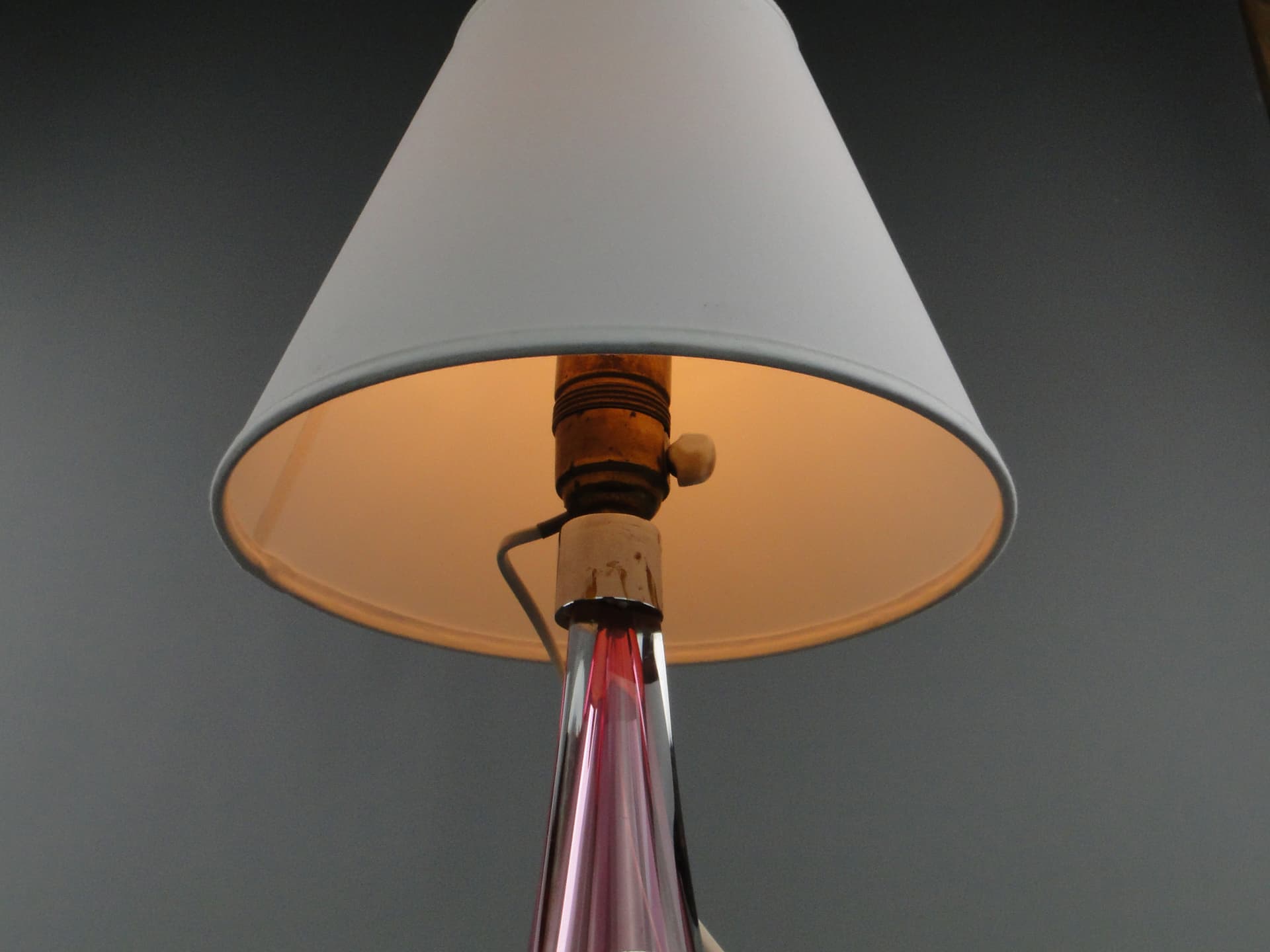 Lampa stołowa, szkło różowy, Val St Lambert, Belgia, lata 60. - 47193