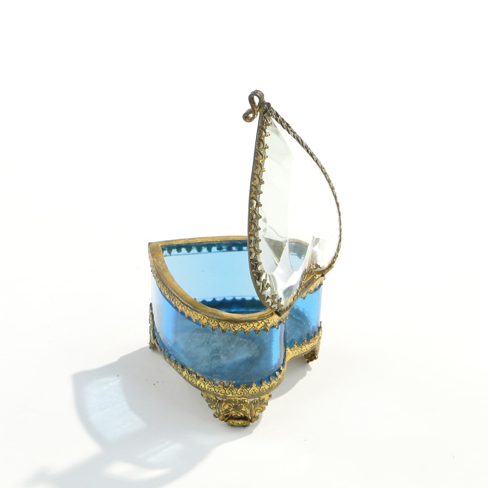 Pudełko na biżuterię serce, kryształ turkusowy, Austria, XIX wiek - 47279