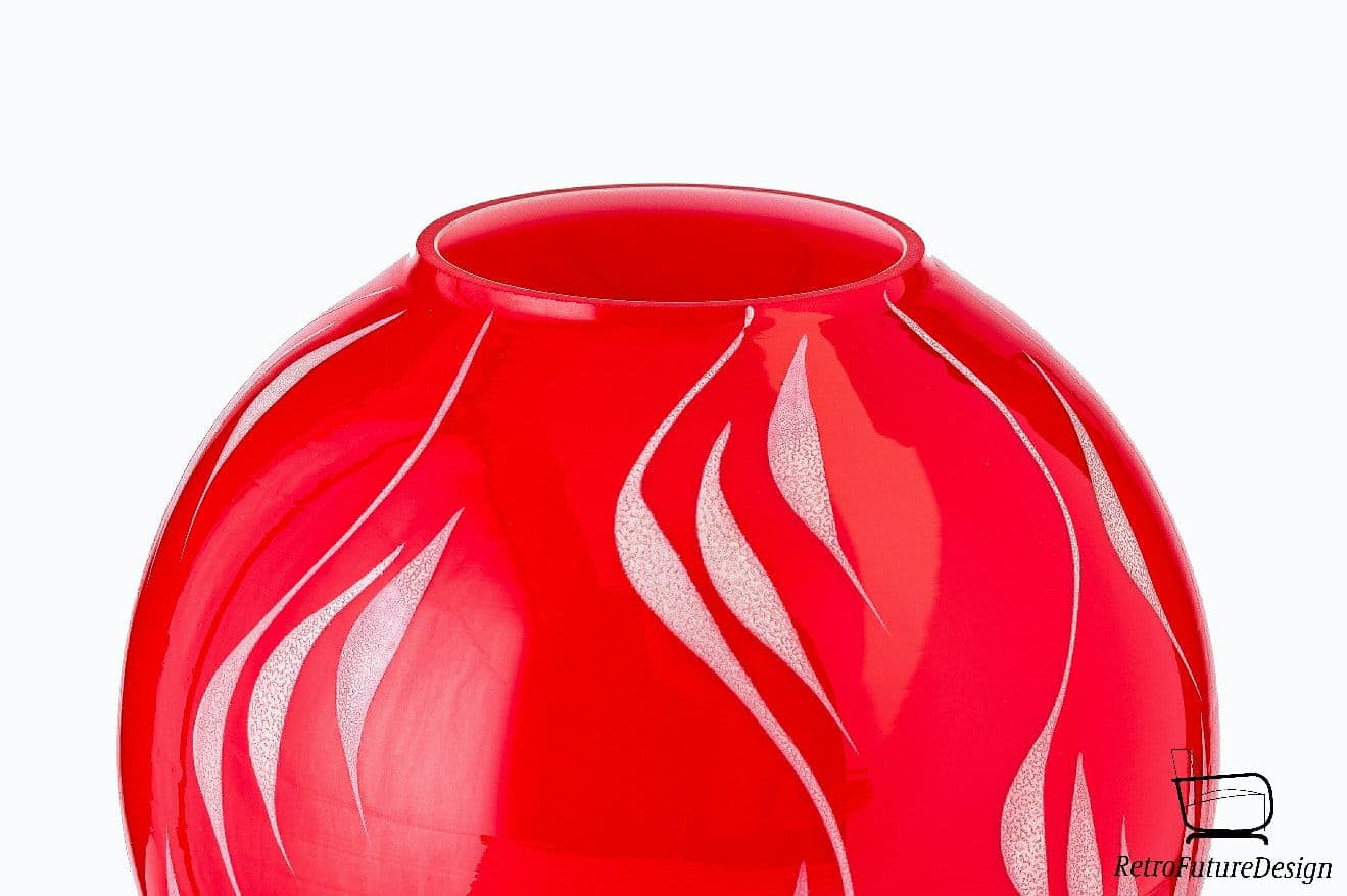 Table lamp, red glass, by S. Tabera, OPP Jihlava, Czechoslovakia, 1970s. - 48267