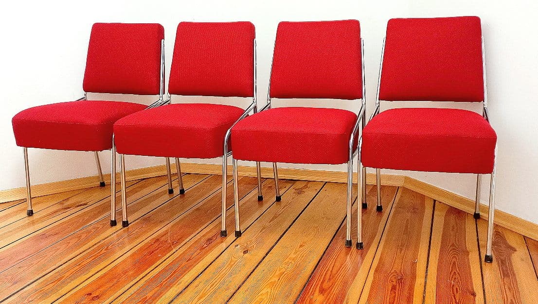 Set of Four Chairs Bauhaus, red upholstery, chromed steel, by H. Gottwald, Czechoslovakia, early 20th c. - 48162