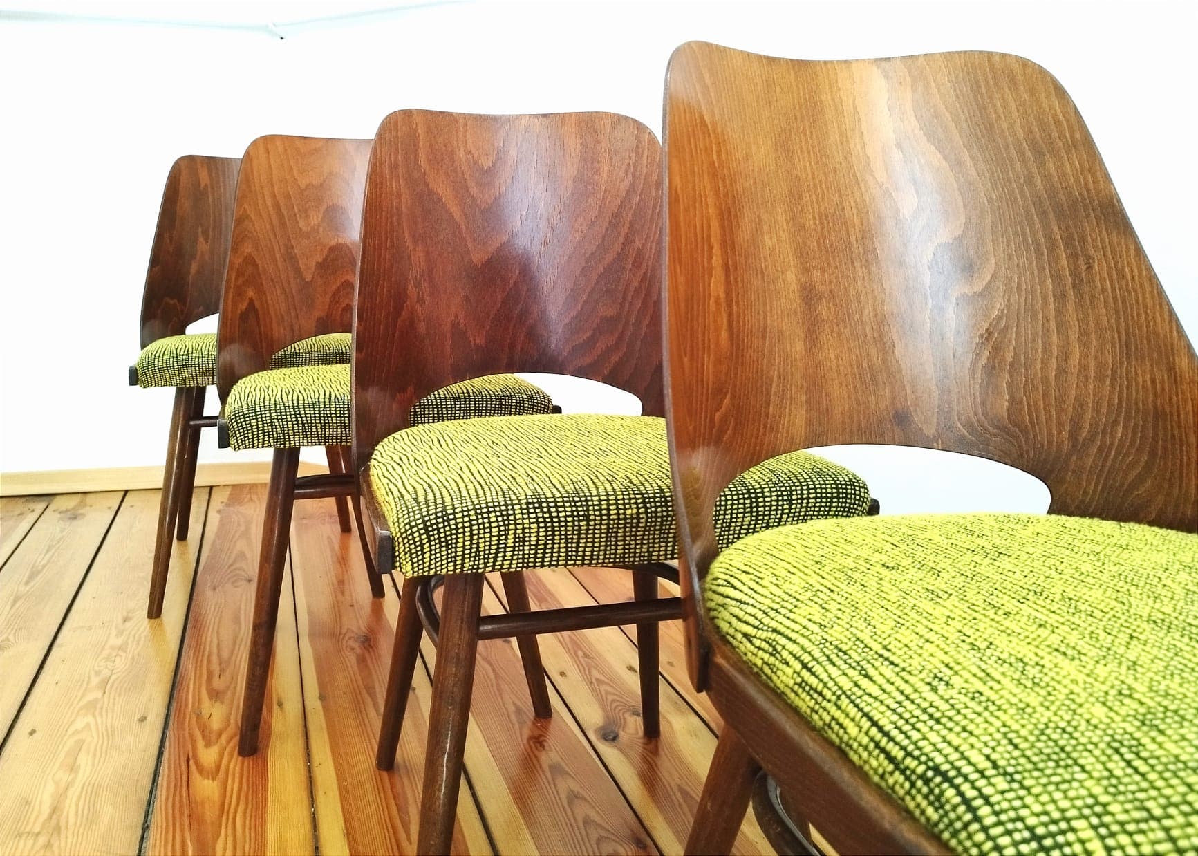 Set of four chairs, by R. Hoffman, plywood, TON, Czechoslovakia, 1960s. - 48144