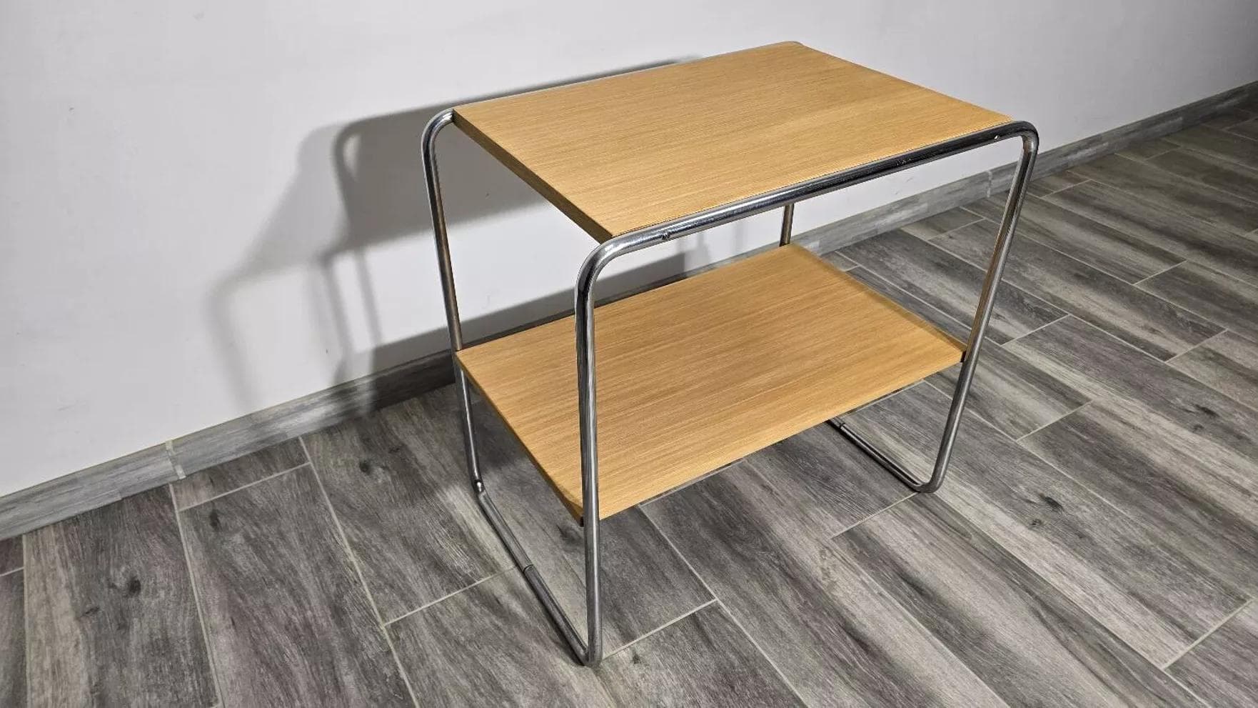 Stolik B12, drewno jasnobrązowe, stal chromowana, proj. M. Breuer, lata 30. - 49282