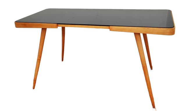 Stolik kawowy, szkło czarne, drewno miodowy, proj. J. Jiroutek, Czechosłowacja, lata 60. - WYMIARY