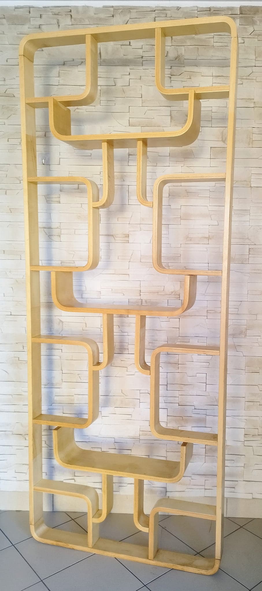 Ścianka działowa Volak, sklejka gięta jasnobrązowa, proj. L. Volák, Dřevopodnik Holešov, Czechosłowacja, lata 60. - 48952