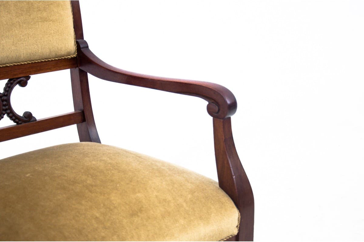 Orzechowy fotel, Skandynawia, lata 20. - 47312