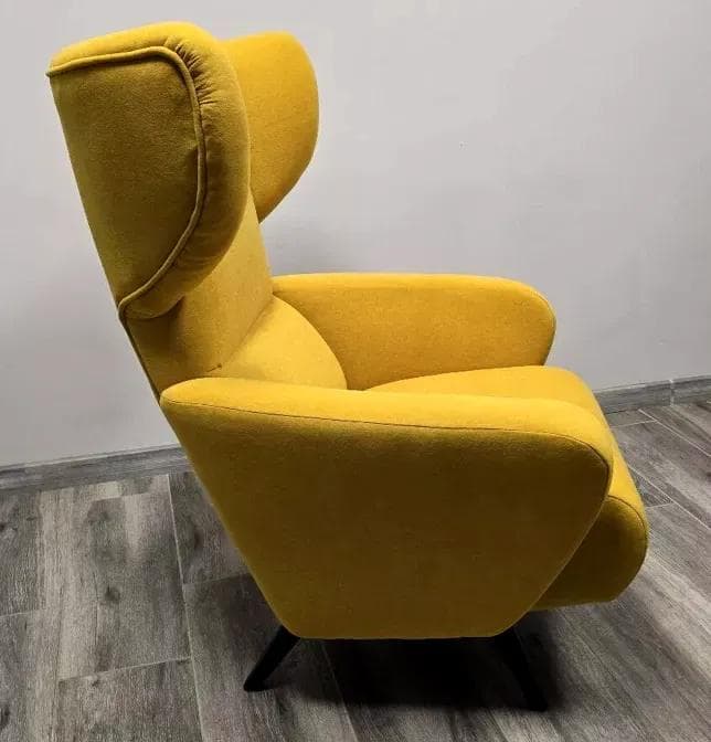 Fotel uszak, żółty, tkanina, Czechosłowacja, lata 60. - 48726