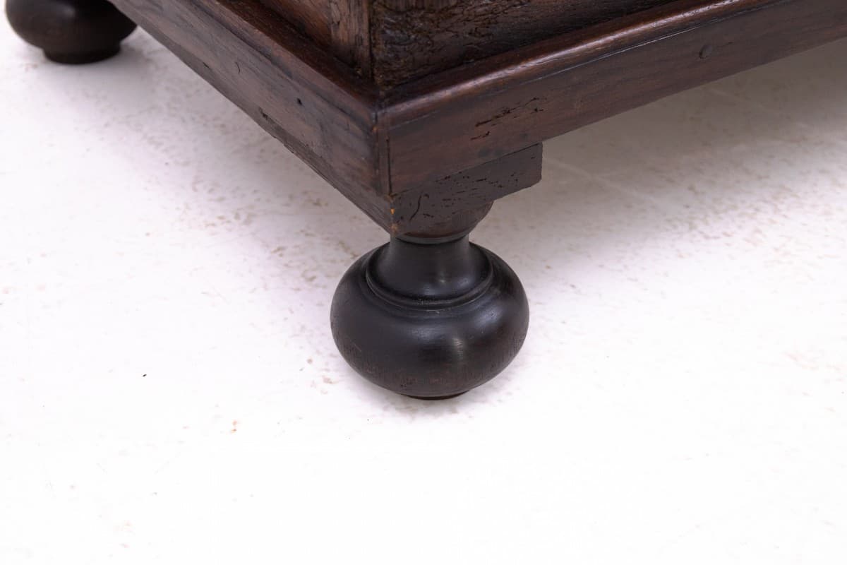 Ciemnobrązowa skrzynia zabytkowa, Francja, połowa XIX wieku - 49430