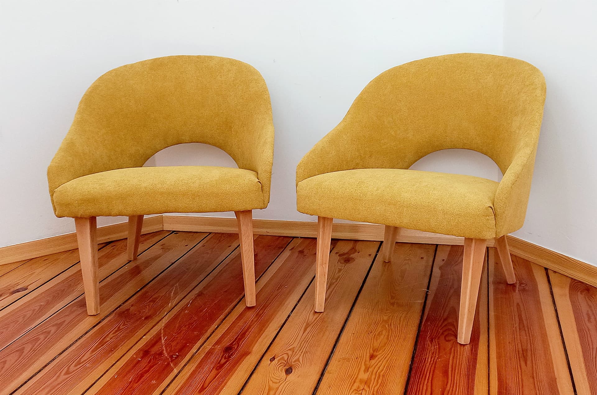 Pair of armchairs, yellow, wood, by O. Haerdtl, TON, Czechoslovakia, 1960s. - 48506