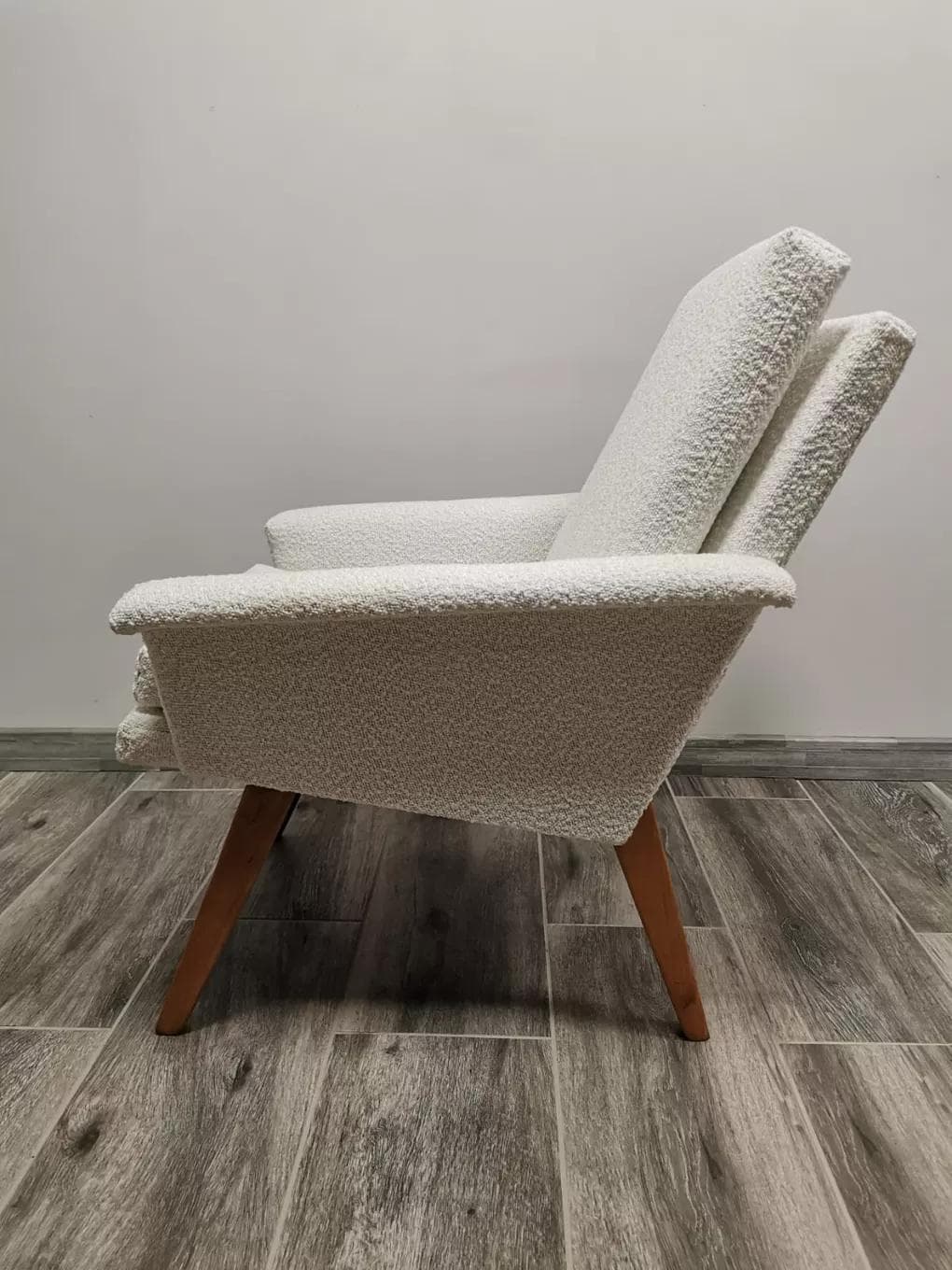 Armchair, ivory white bouclé, beech wood, by M. Navratil, Czechoslovakia, 1960s. - 48472