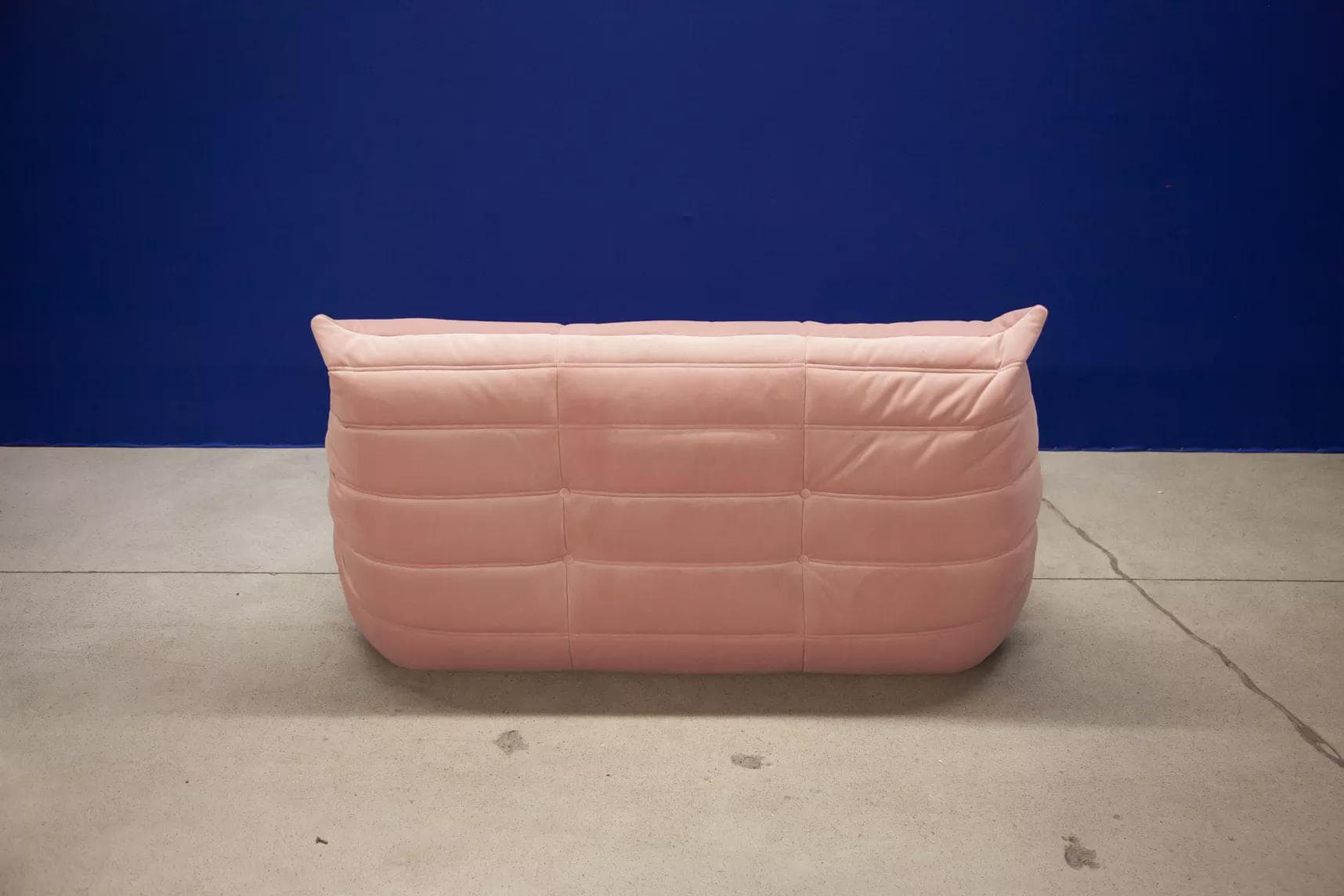 Sofa Togo dwuosobowa, velvet różowy jasny - 51152