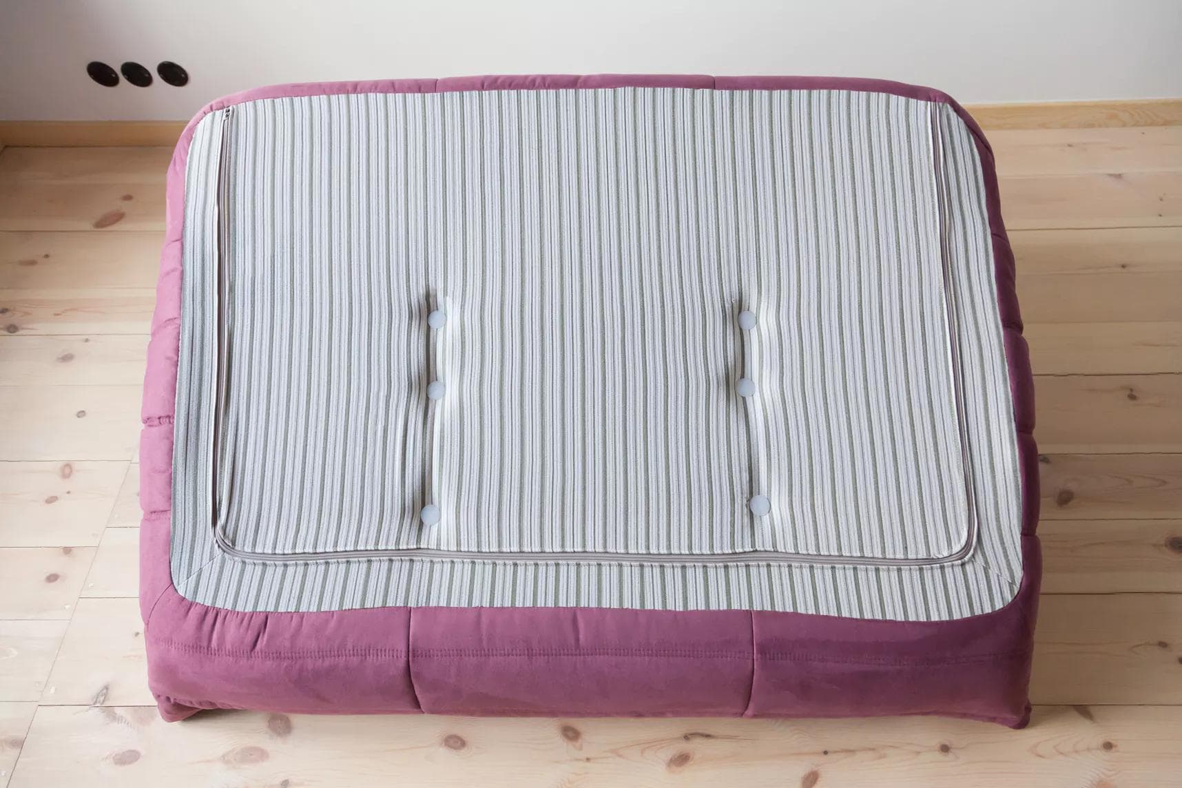 Sofa Togo dwuosobowa, mikrofibra bakłażan - 51121