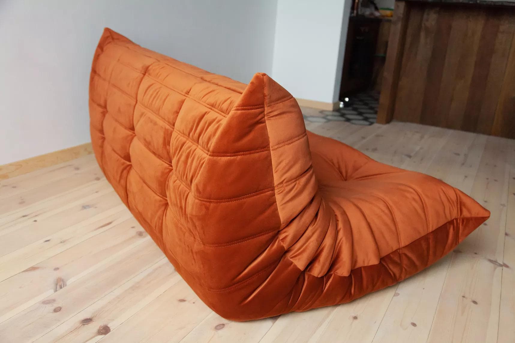 Sofa Togo trzyosobowa, velvet pomarańczowy bursztyn - 51307