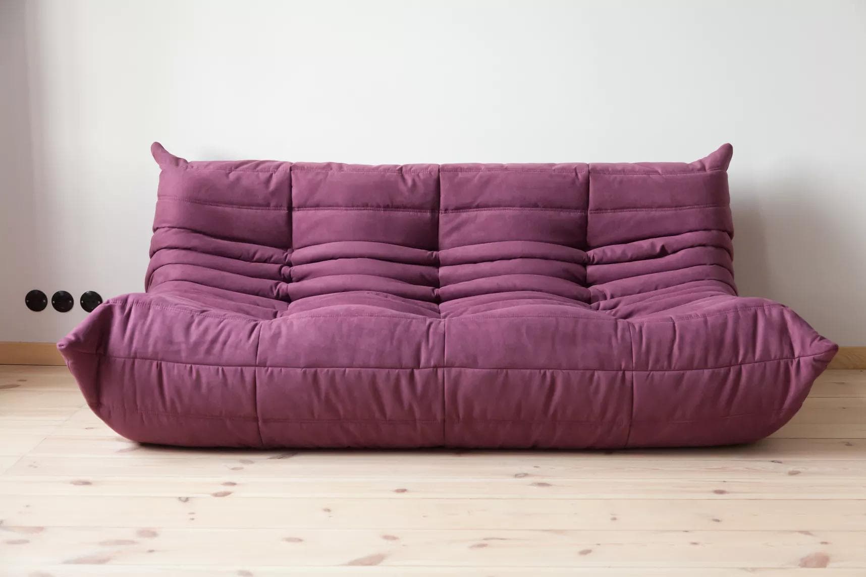 Sofa Togo trzyosobowa, mikrofibra bakłażan - 51286