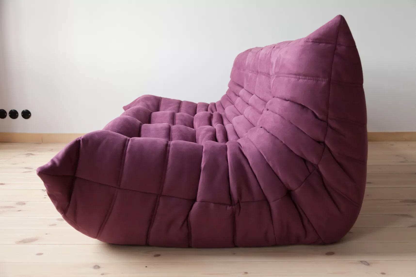 Sofa Togo trzyosobowa, mikrofibra bakłażan - 51291
