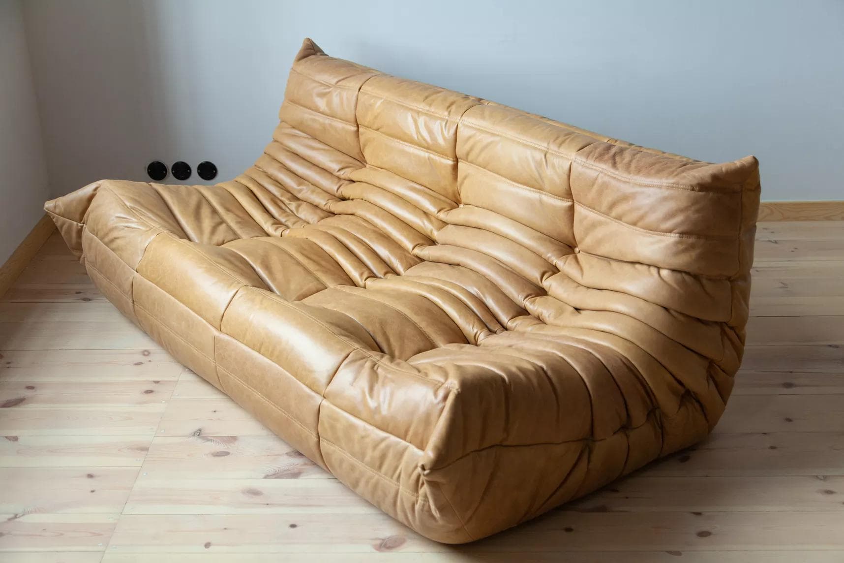 Sofa Togo trzyosobowa, skóra brązowa camel - 51259