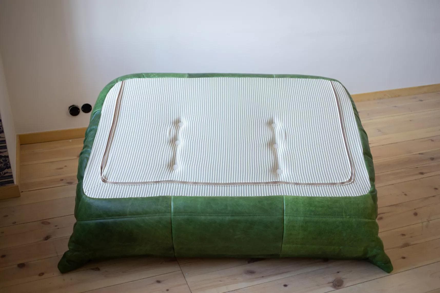 Sofa Togo dwuosobowa, skóra zielona dubai - 51254