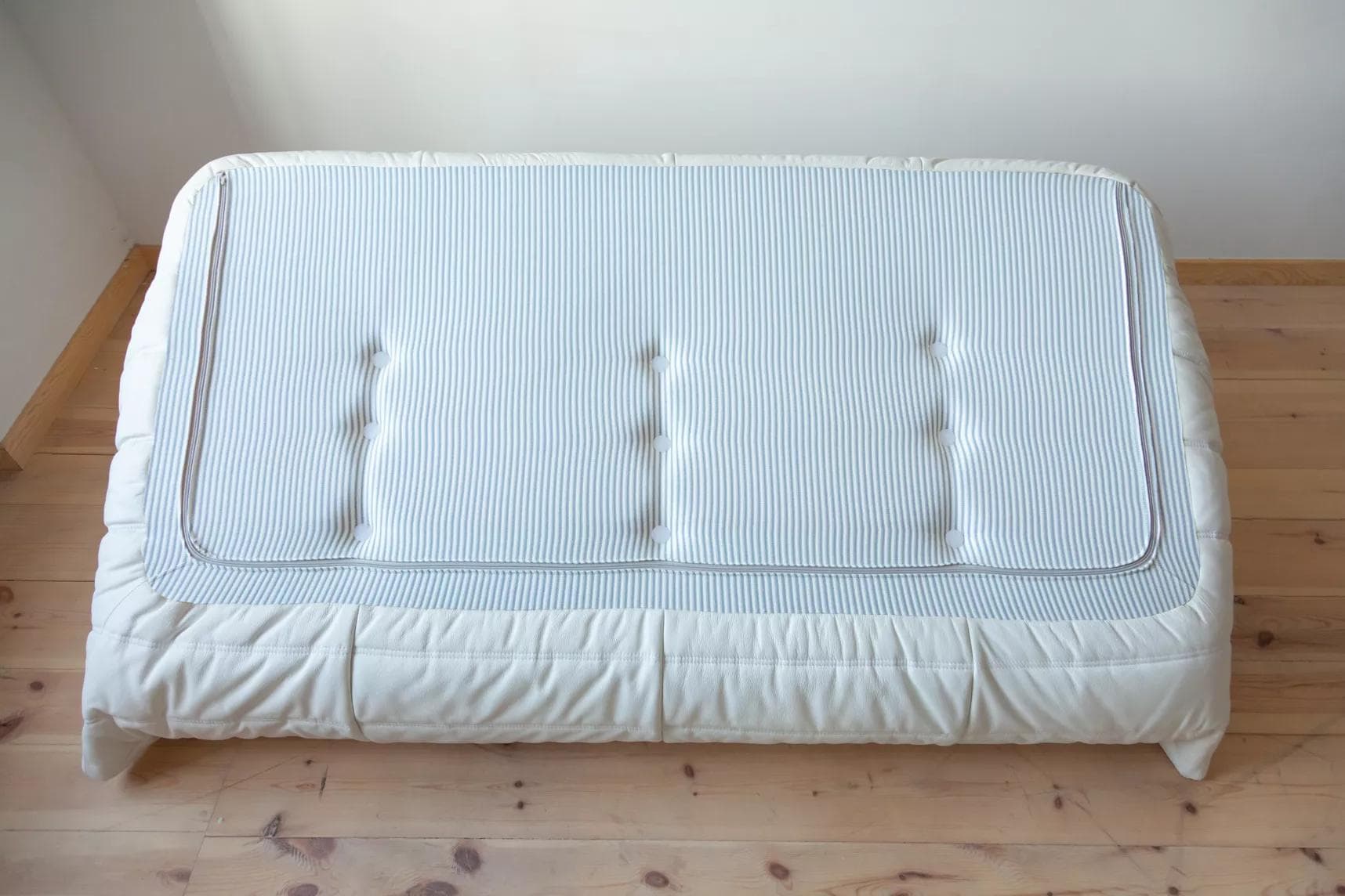 Sofa Togo trzyosobowa, skóra biała madras - 52270