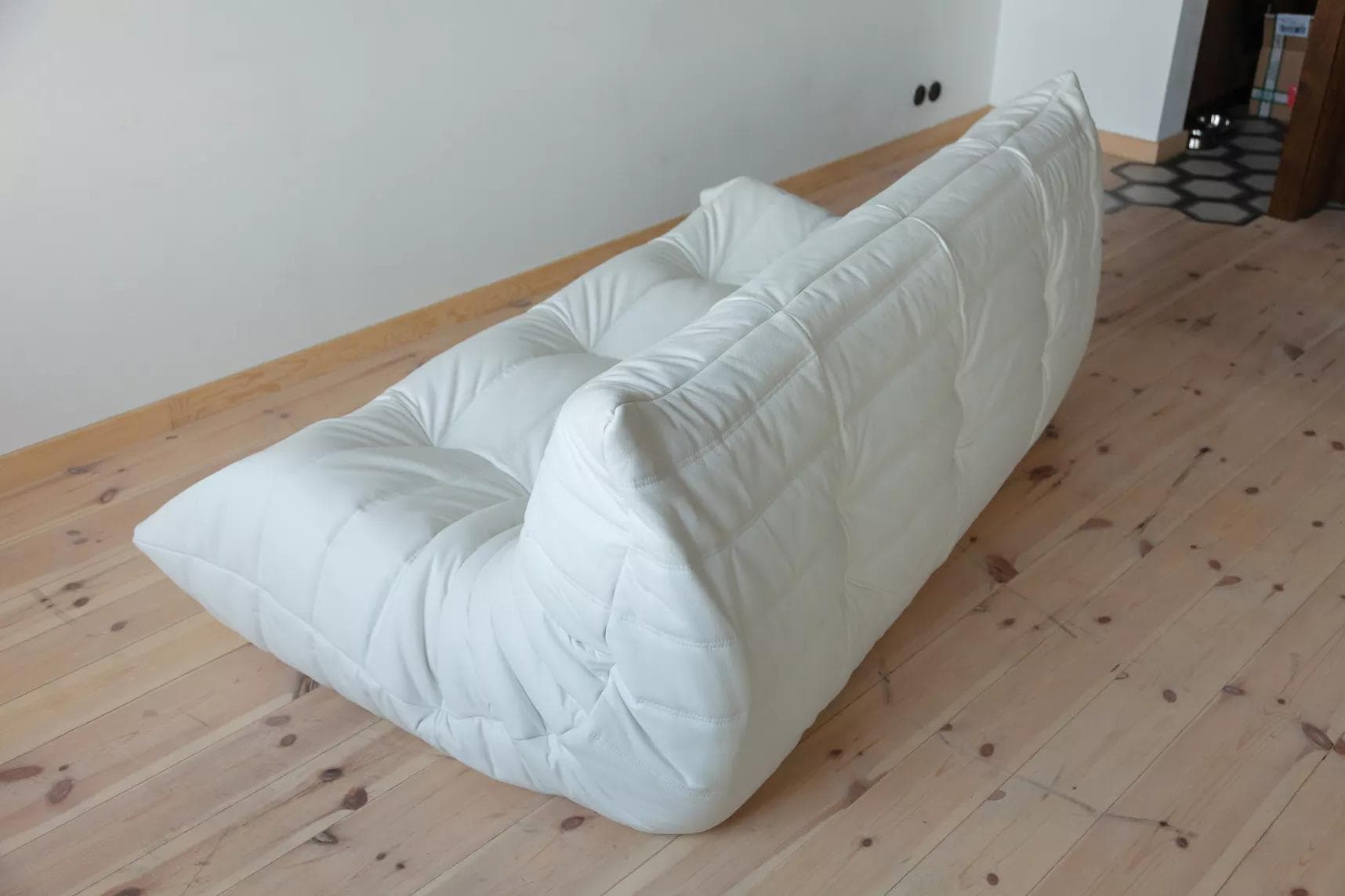 Sofa Togo trzyosobowa, skóra biała madras - 52267