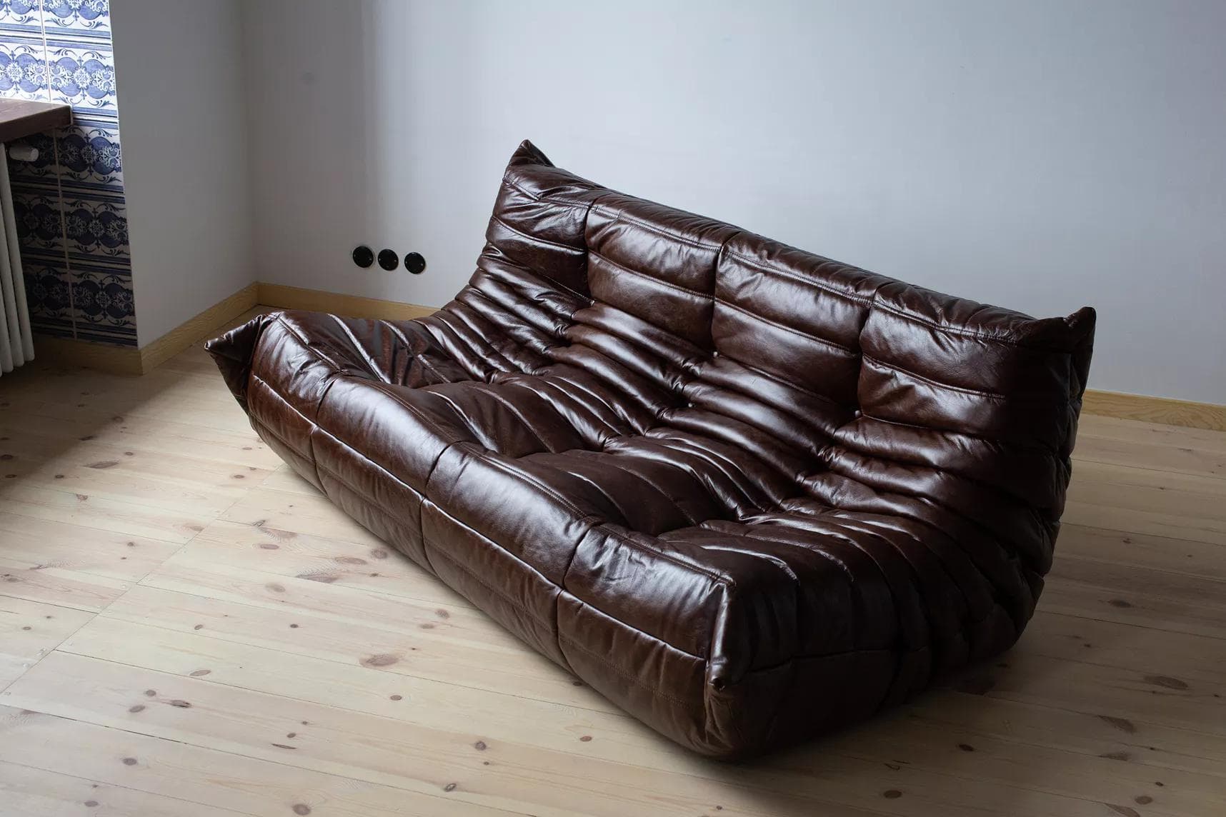 Sofa Togo trzyosobowa, skóra brązowa dark shiny - 52255