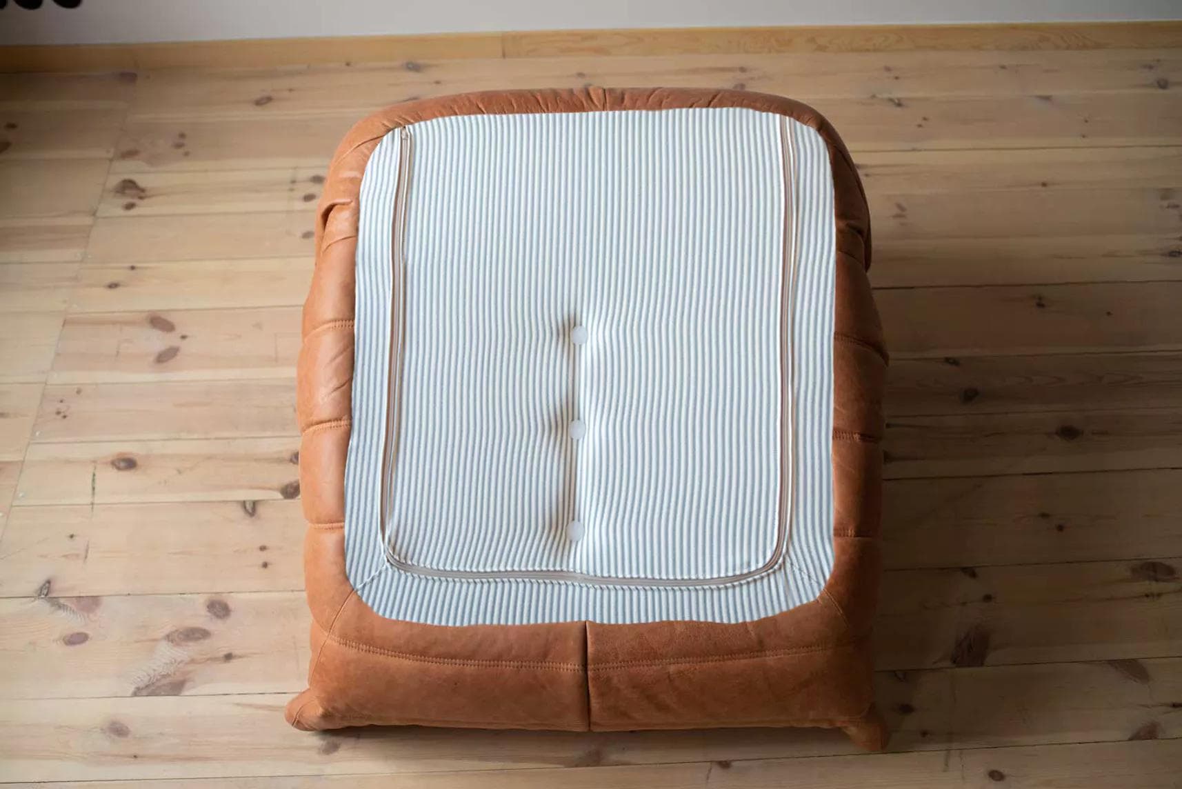 Fotel wypoczynkowy Togo, skóra brązowa peach - 52135