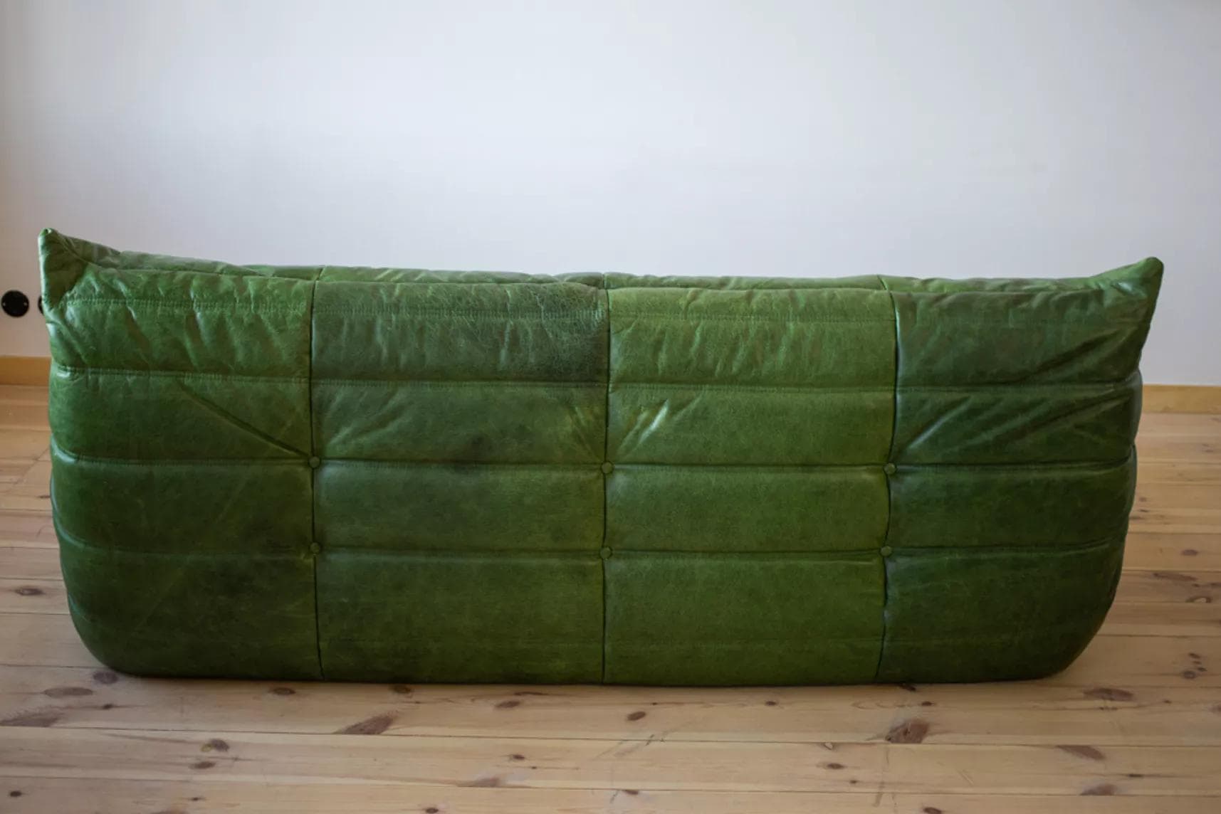 Sofa Togo trzyosobowa, skóra zielona dubai - 52125