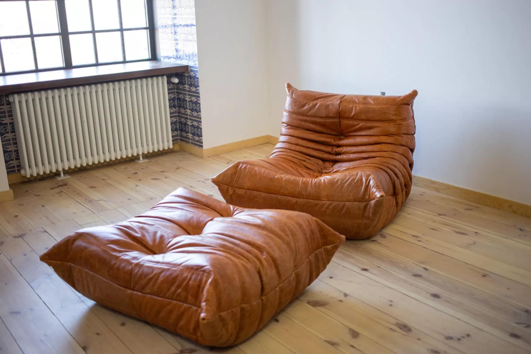 Fotel wypoczynkowy Togo z podnóżkiem, skóra brązowa dubai pine - 51975