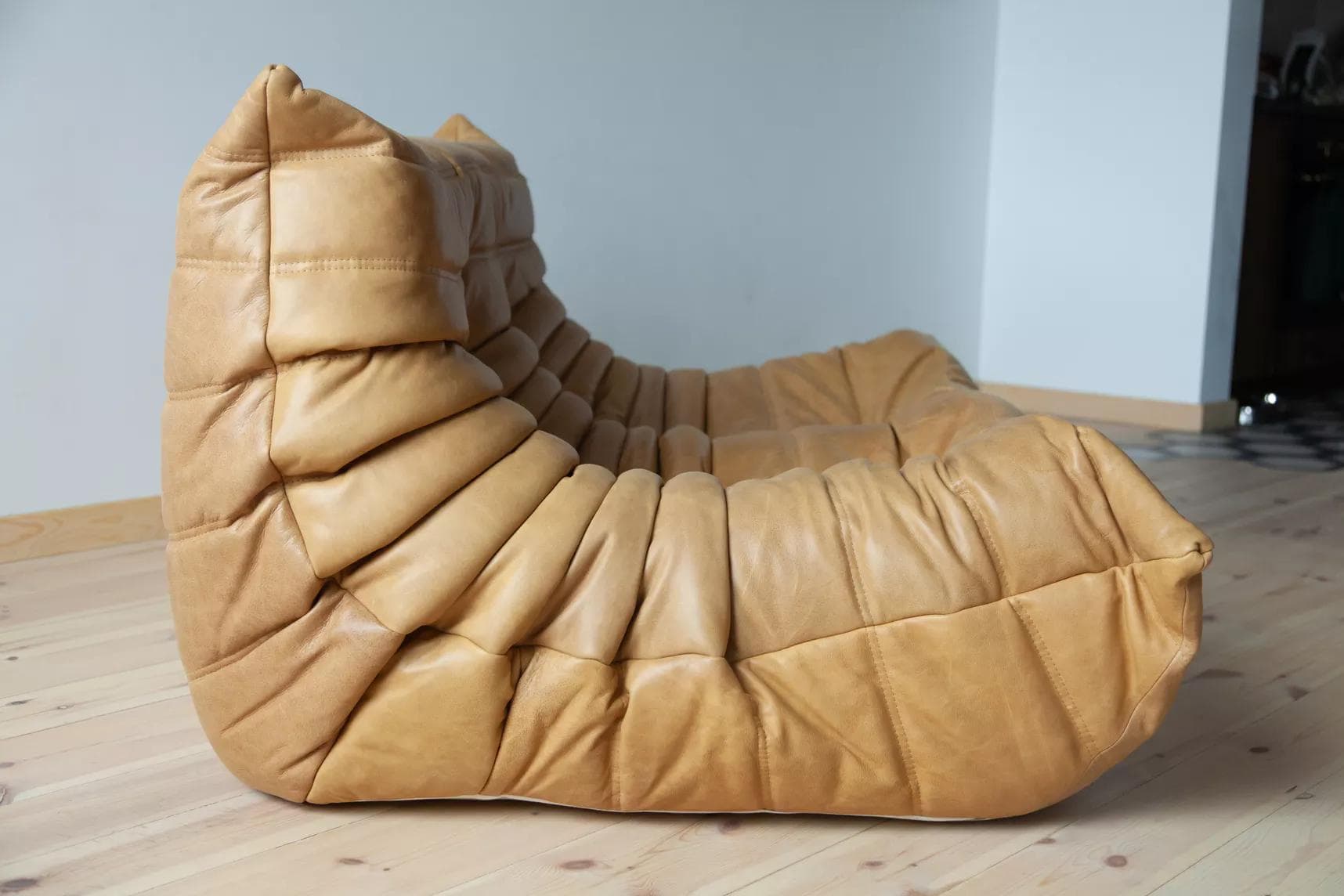 Sofa Togo dwuosobowa, skóra brązowa camel - 51829